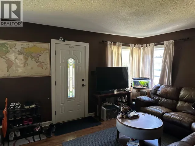 609 SECOND STREET, Nelson 3