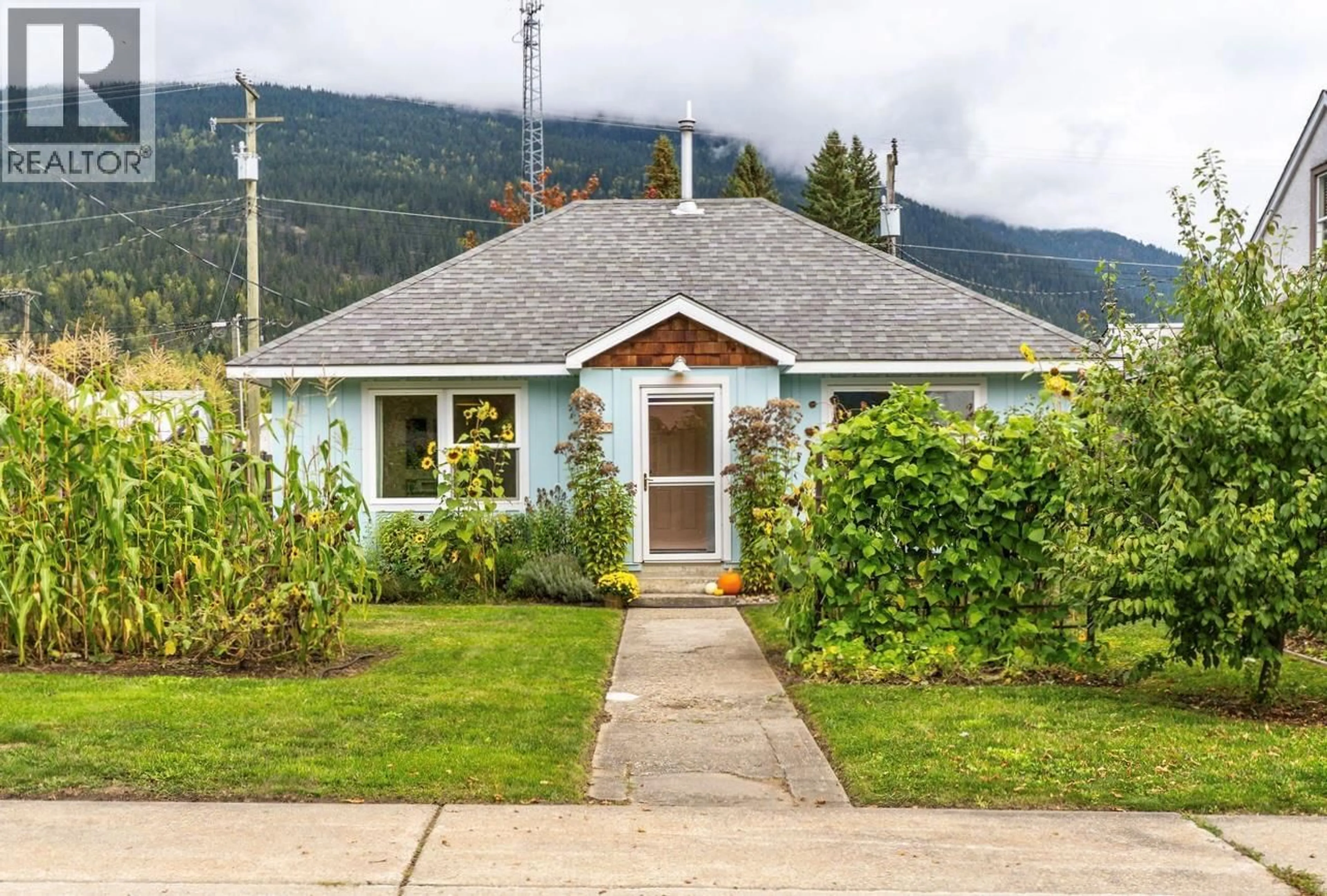 Unknown for 500 SIXTH STREET EAST, Revelstoke British Columbia V0E2S0