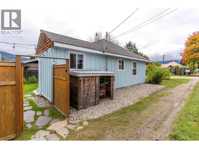 500 SIXTH STREET EAST, Revelstoke 5