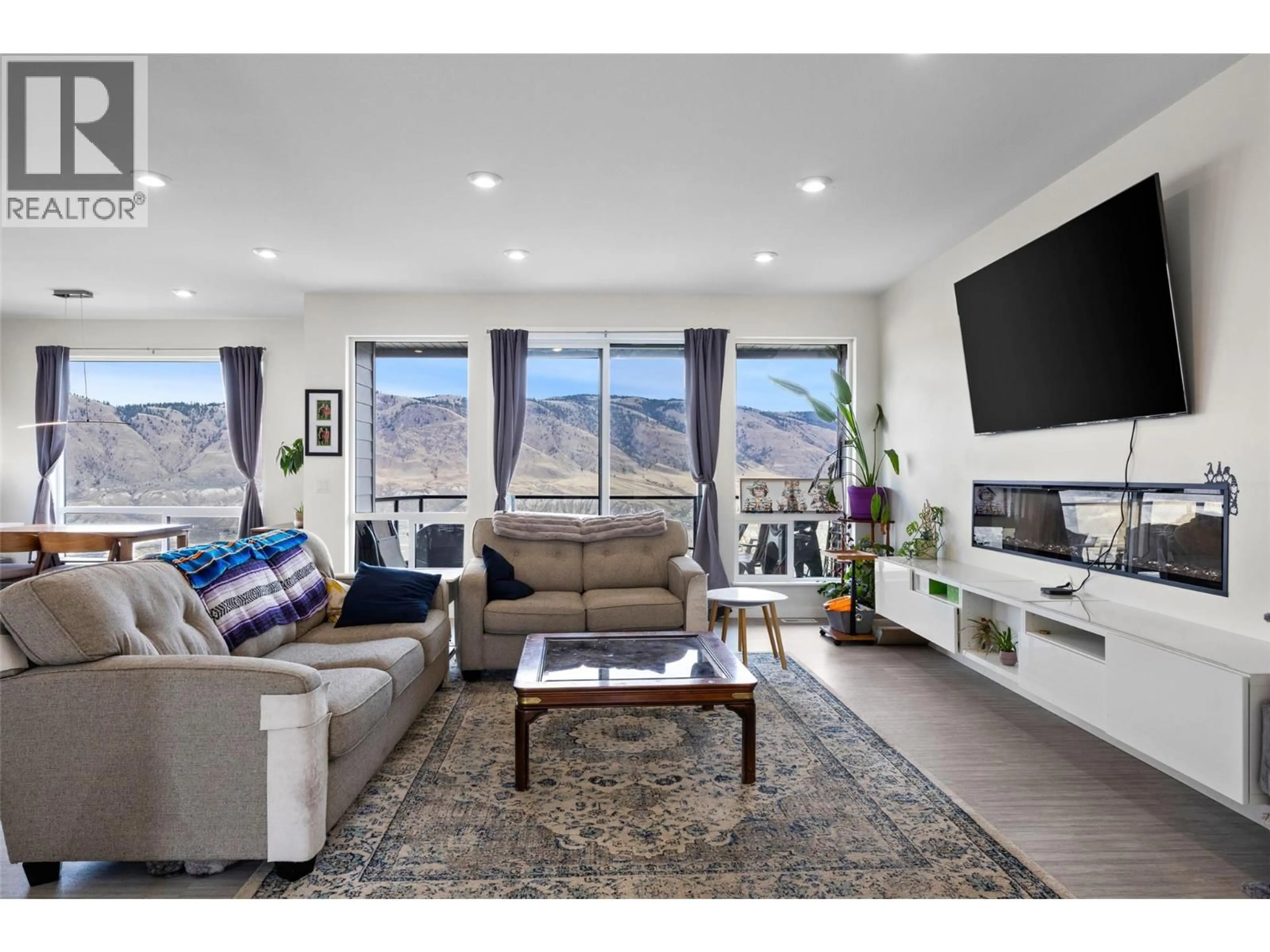 Living room with furniture, unknown for 1968 QU'APPELLE BOULEVARD, Kamloops British Columbia V2E0C1