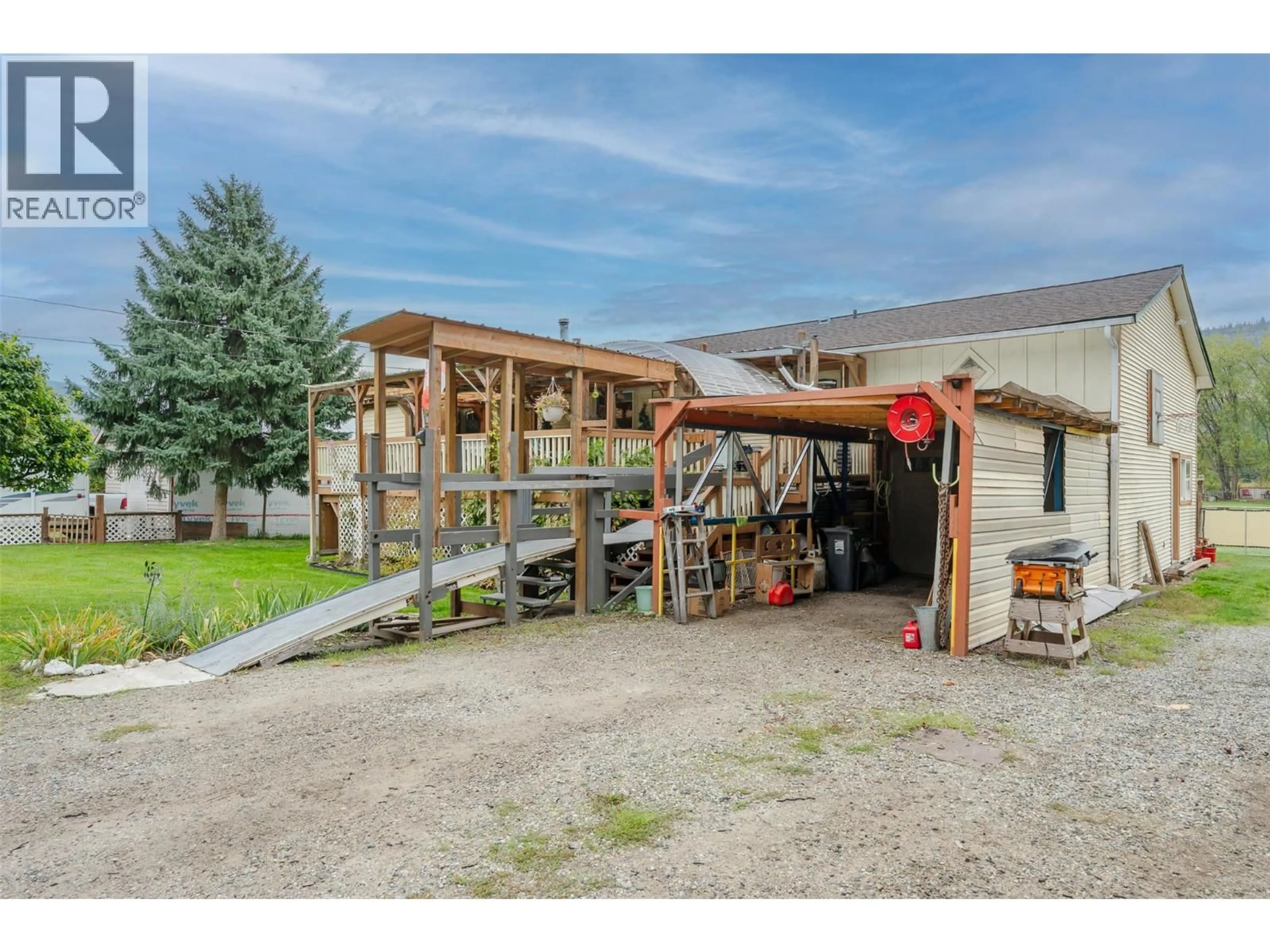 Unknown for 5467 SAWMILL ROAD, Oliver British Columbia V0H1T9