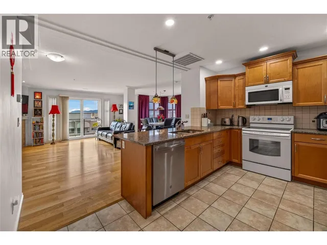 1003 - 2125 ATKINSON STREET, Penticton 2