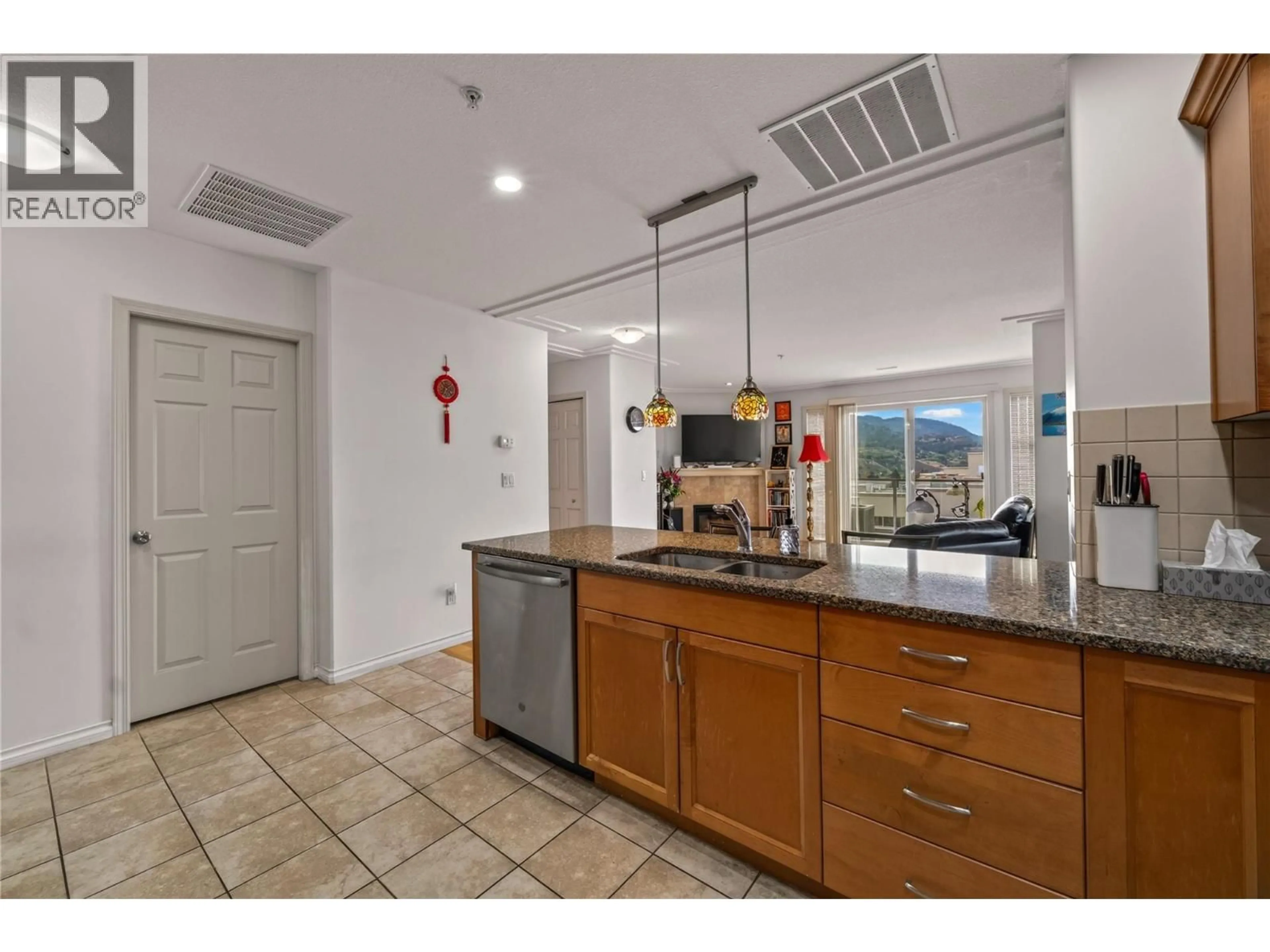 Standard kitchen, ceramic/tile floor for 1003 - 2125 ATKINSON STREET, Penticton British Columbia V2A9E6