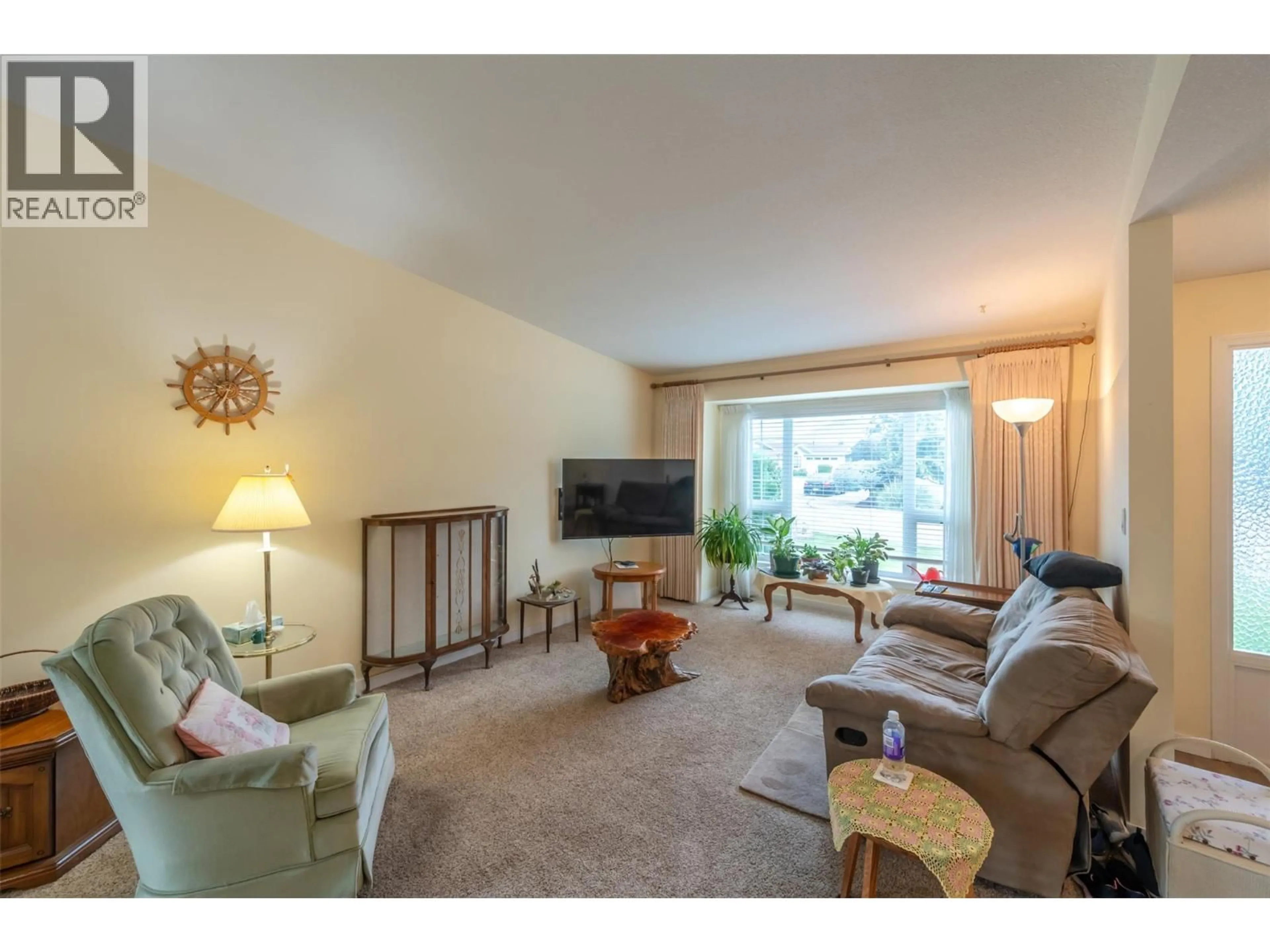 Living room with furniture, unknown for 109 - 3400 WILSON STREET, Penticton British Columbia V2A8A3