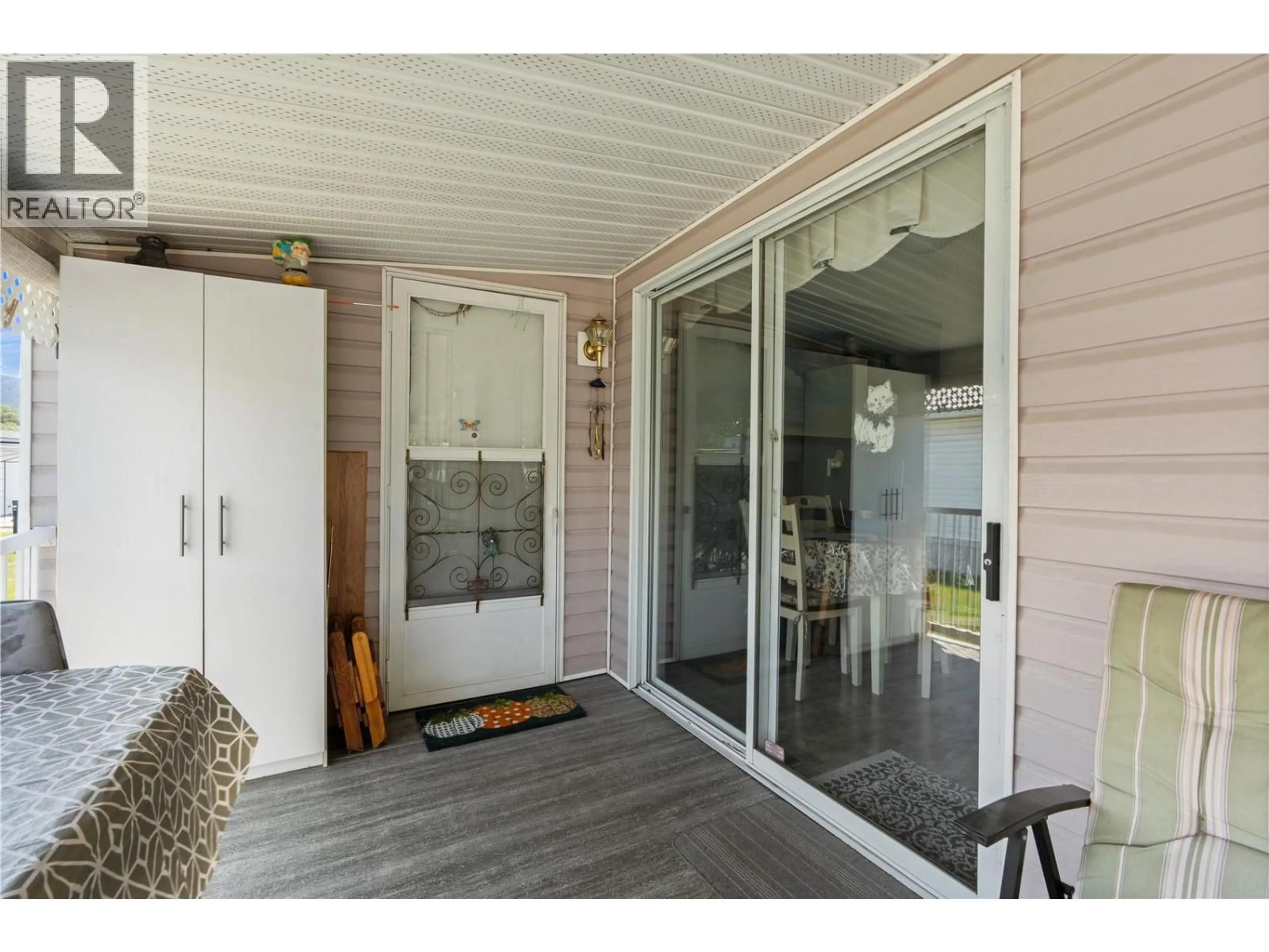 Indoor entryway for 79 - 5484 25 AVENUE, Vernon British Columbia V1T7A8