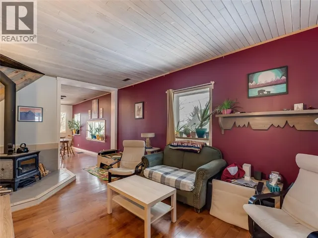 2050 GEORGIA STREET, Rossland 5