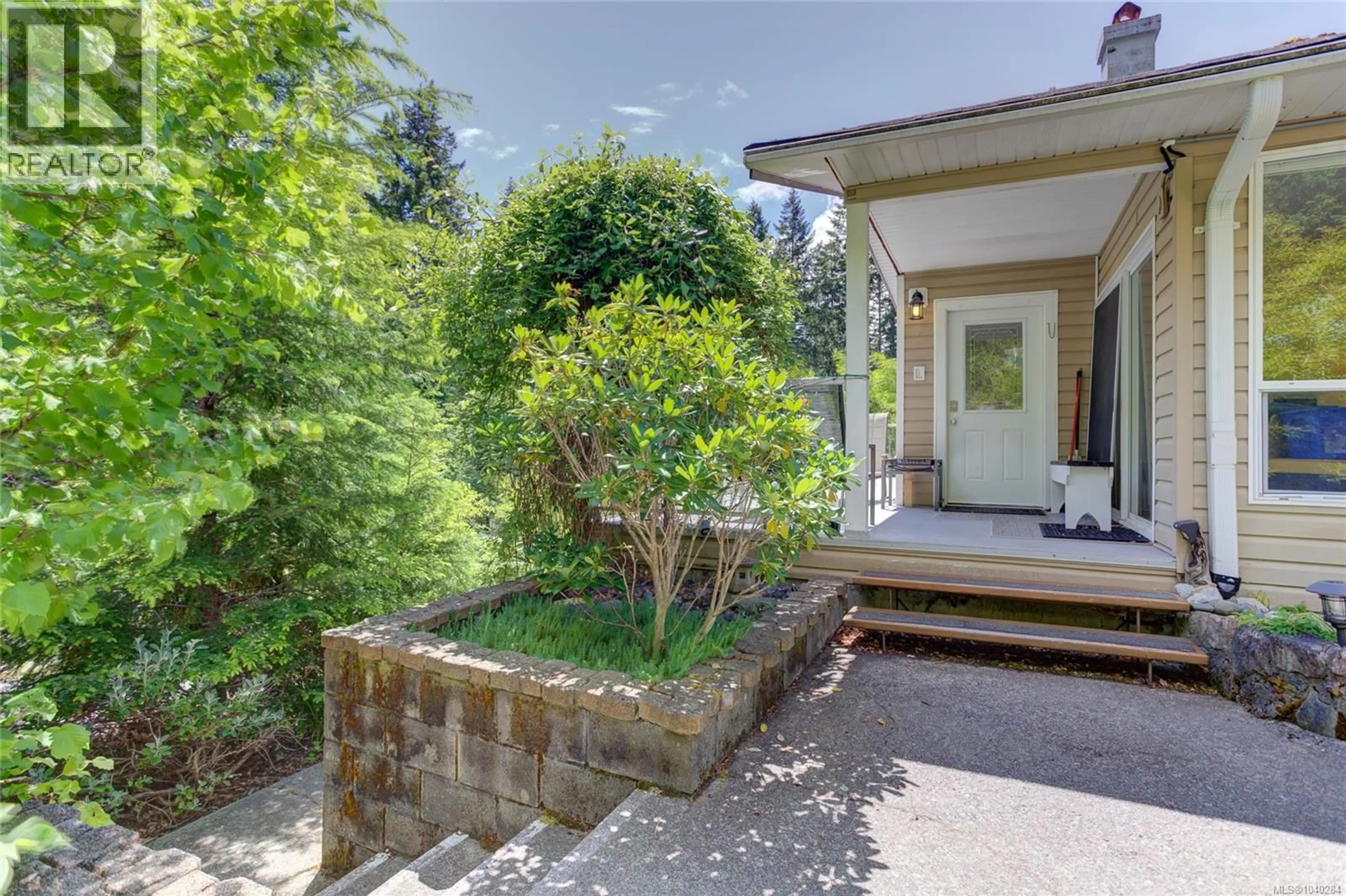 Unknown for 9857 YOUBOU ROAD, Youbou British Columbia V0R3E1