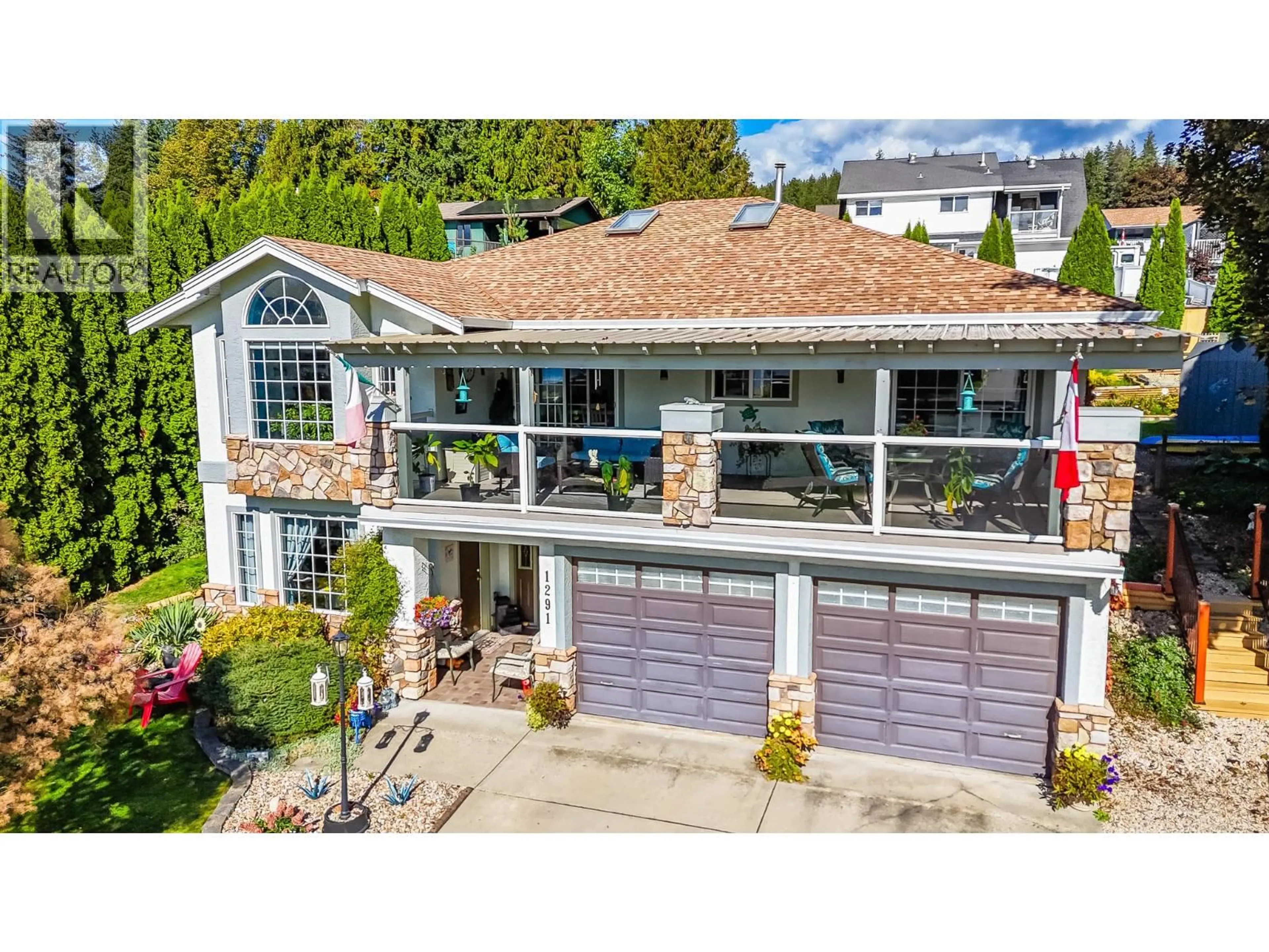 A pic from outside/outdoor area/front of a property/back of a property/a pic from drone, unknown for 1291 49 AVENUE NORTHEAST, Salmon Arm British Columbia V1E3P1