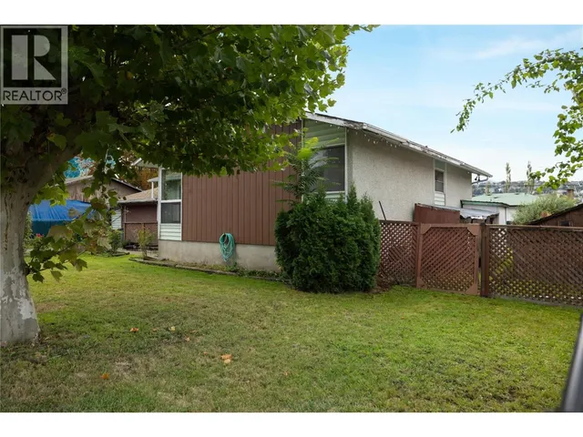 4204 27 AVENUE, Vernon 2