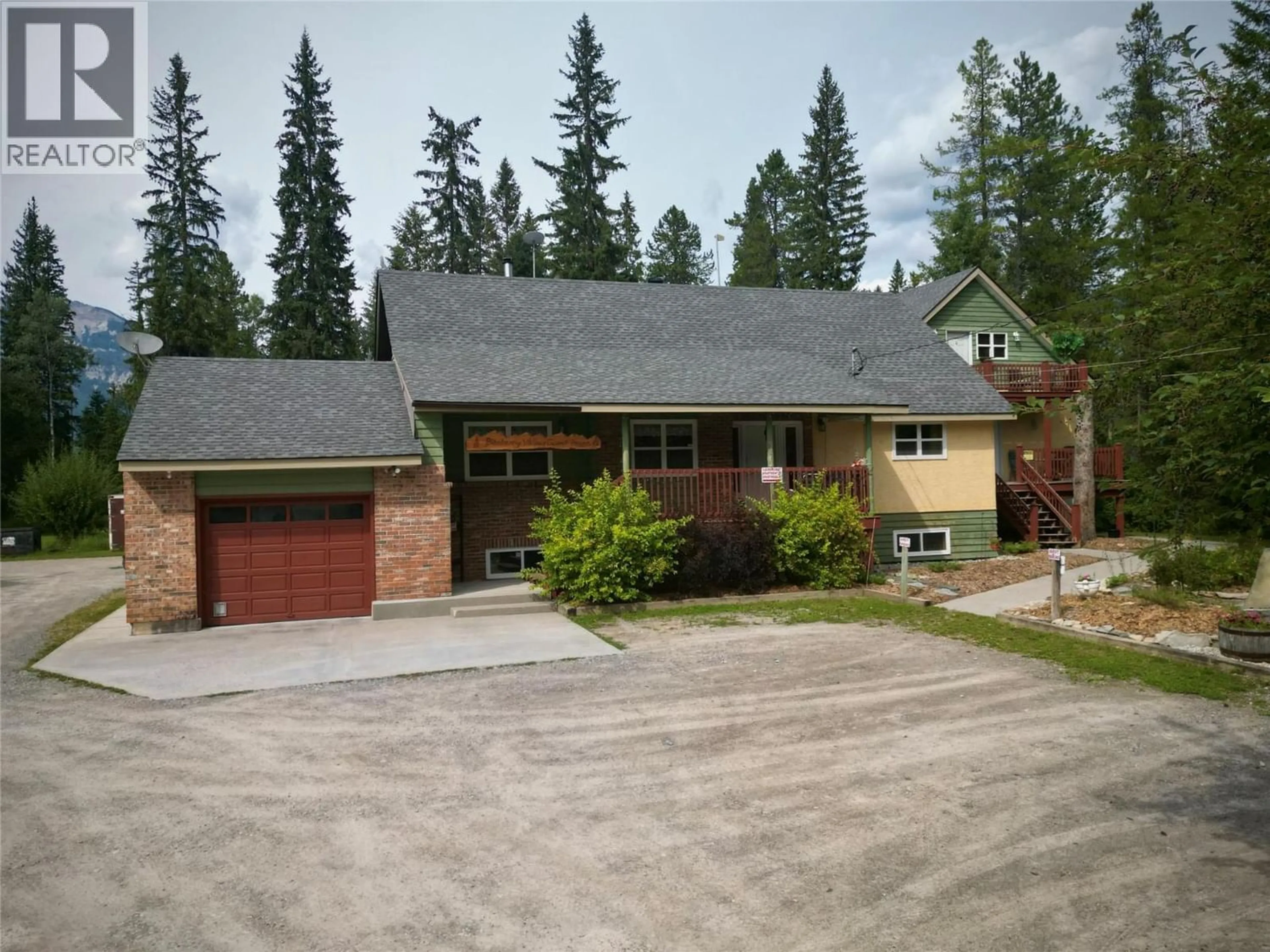 Unknown for 1693 OBERG JOHNSON ROAD, Golden British Columbia V0A1H1