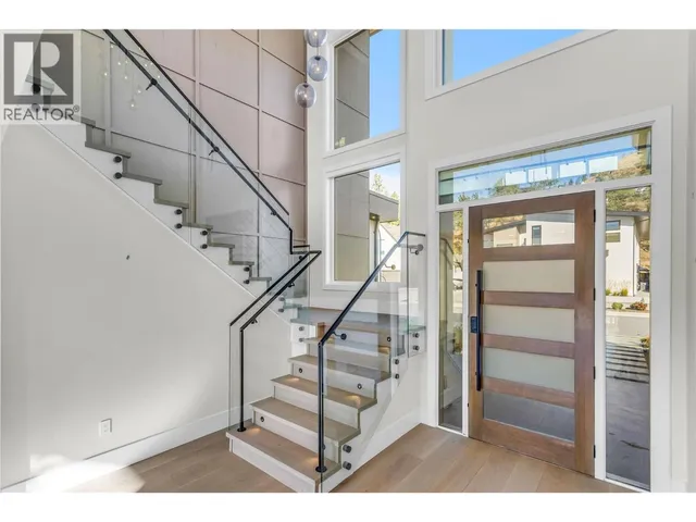 1579 MALBEC PLACE, West Kelowna 4