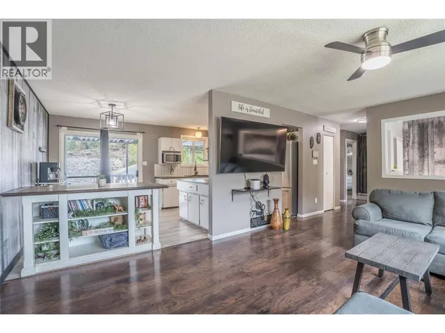 12408 CAMPBELL CRESCENT, Summerland 5