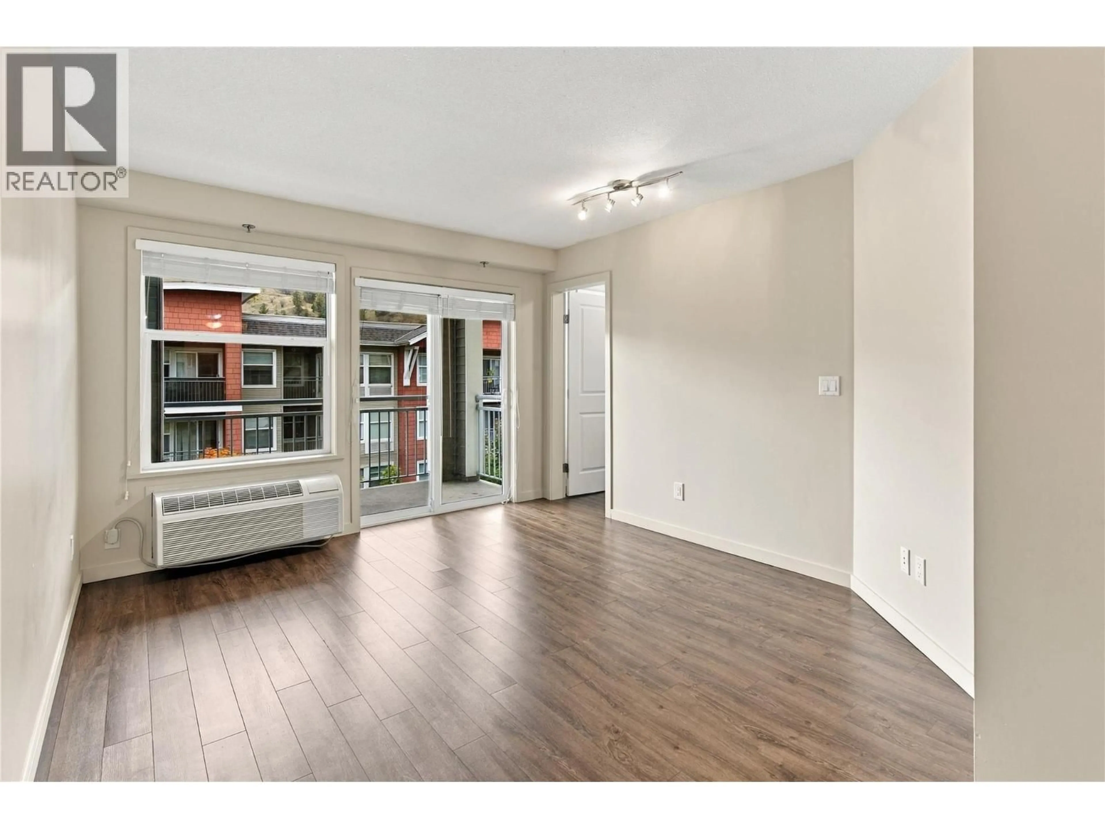 A pic of a room for 412 - 563 YATES ROAD, Kelowna British Columbia V1V2V3