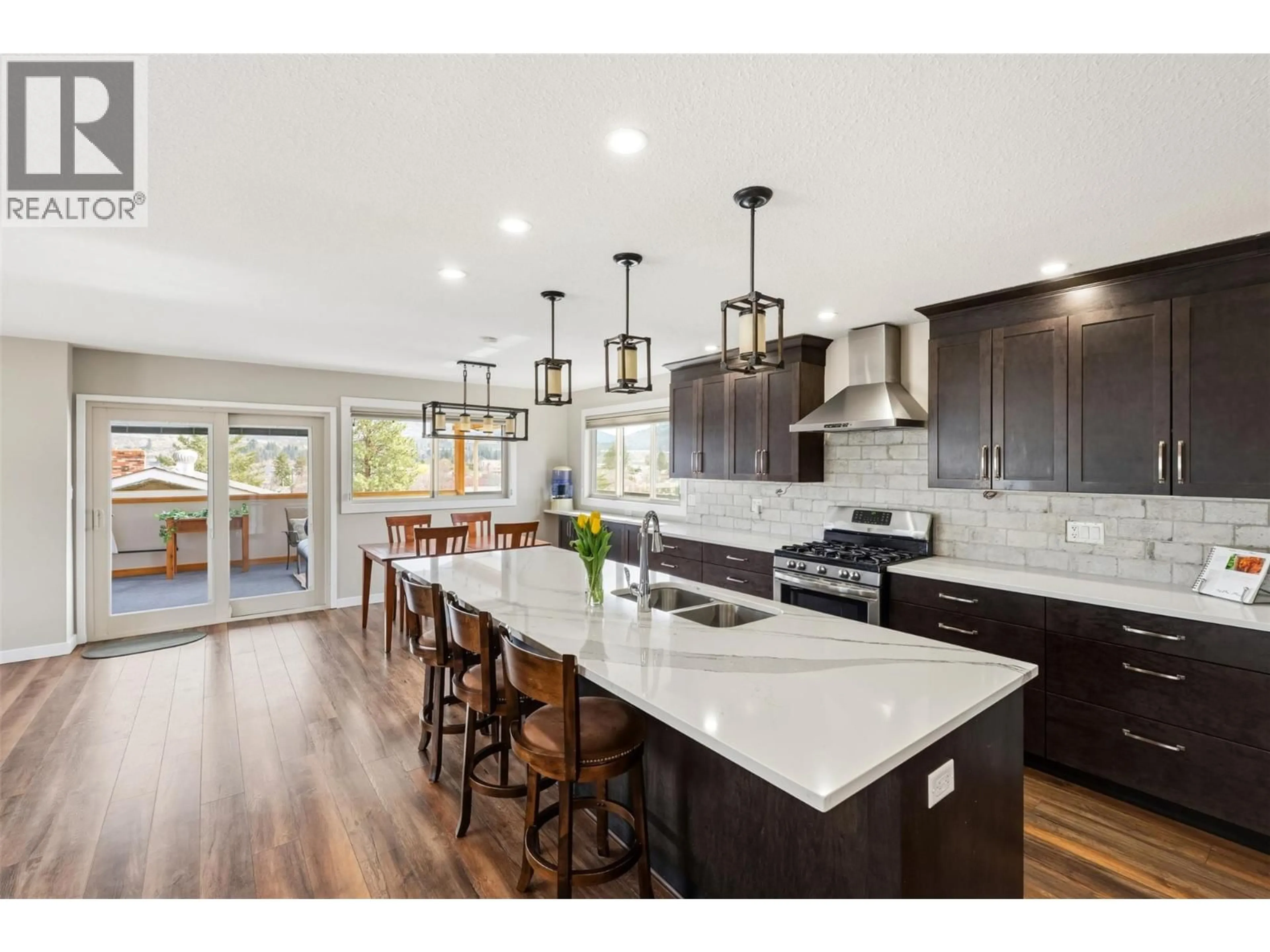 Open concept kitchen, unknown for 787 KETTLE AVENUE, Oliver British Columbia V0H1T0