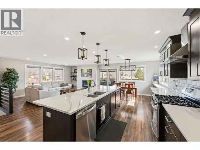 787 KETTLE AVENUE, Oliver 5