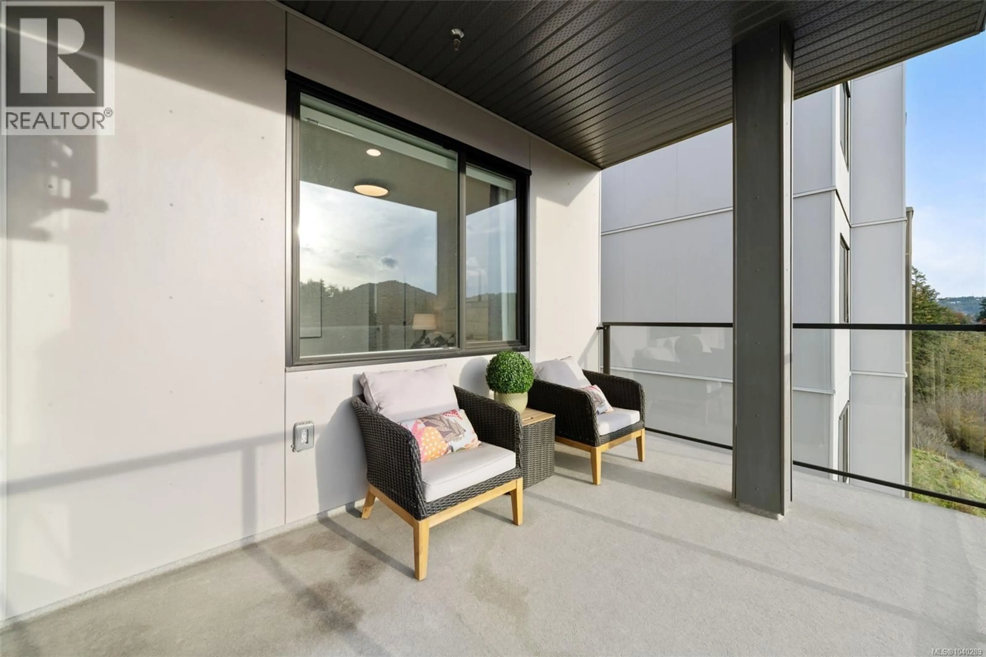 Patio, street for 318 - 1371 GOLDSTREAM AVENUE, Langford British Columbia V9B7B4