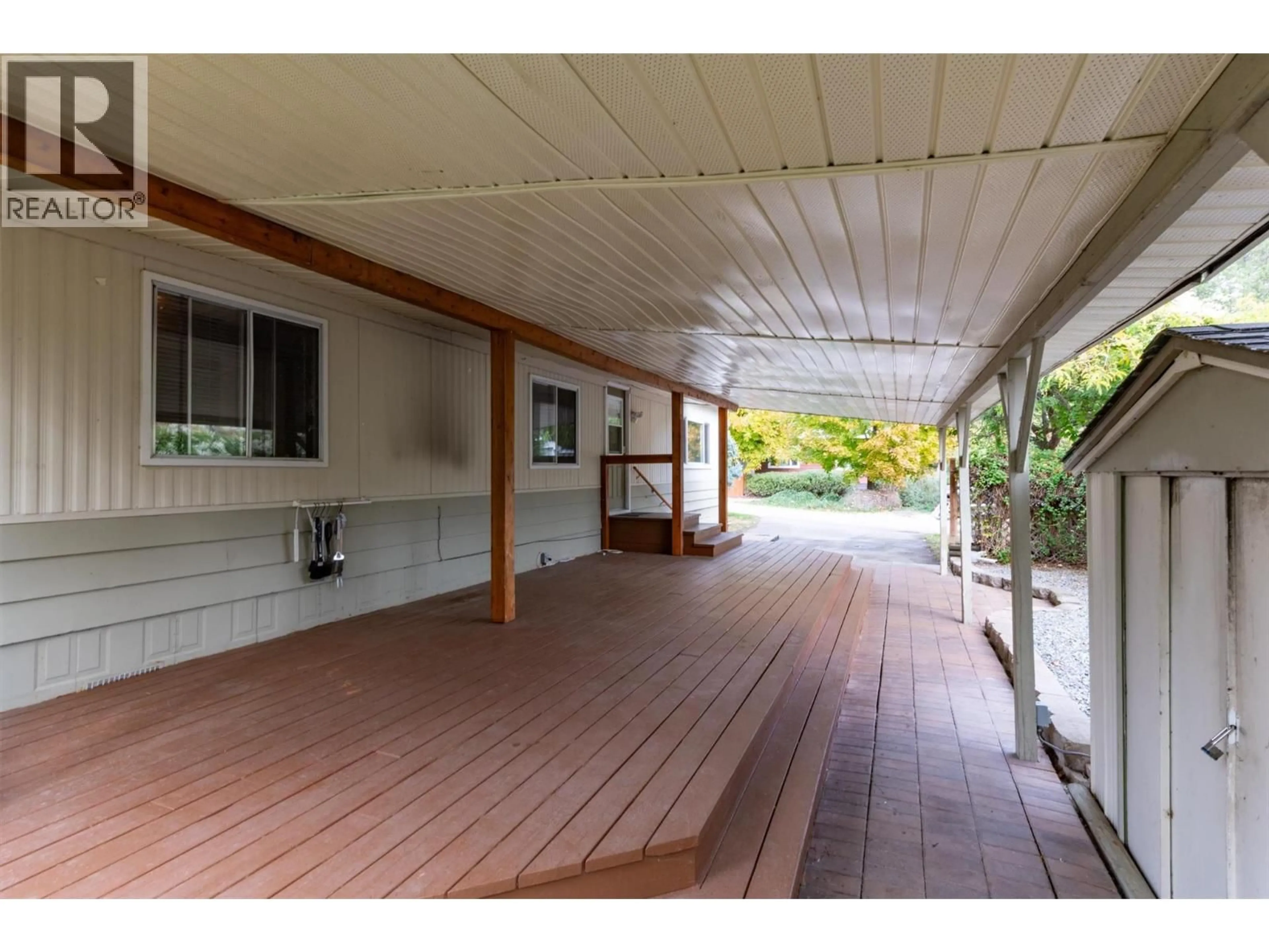 Patio, street for 22 - 5432 CHIDLEY ROAD, Peachland British Columbia V0H1X5