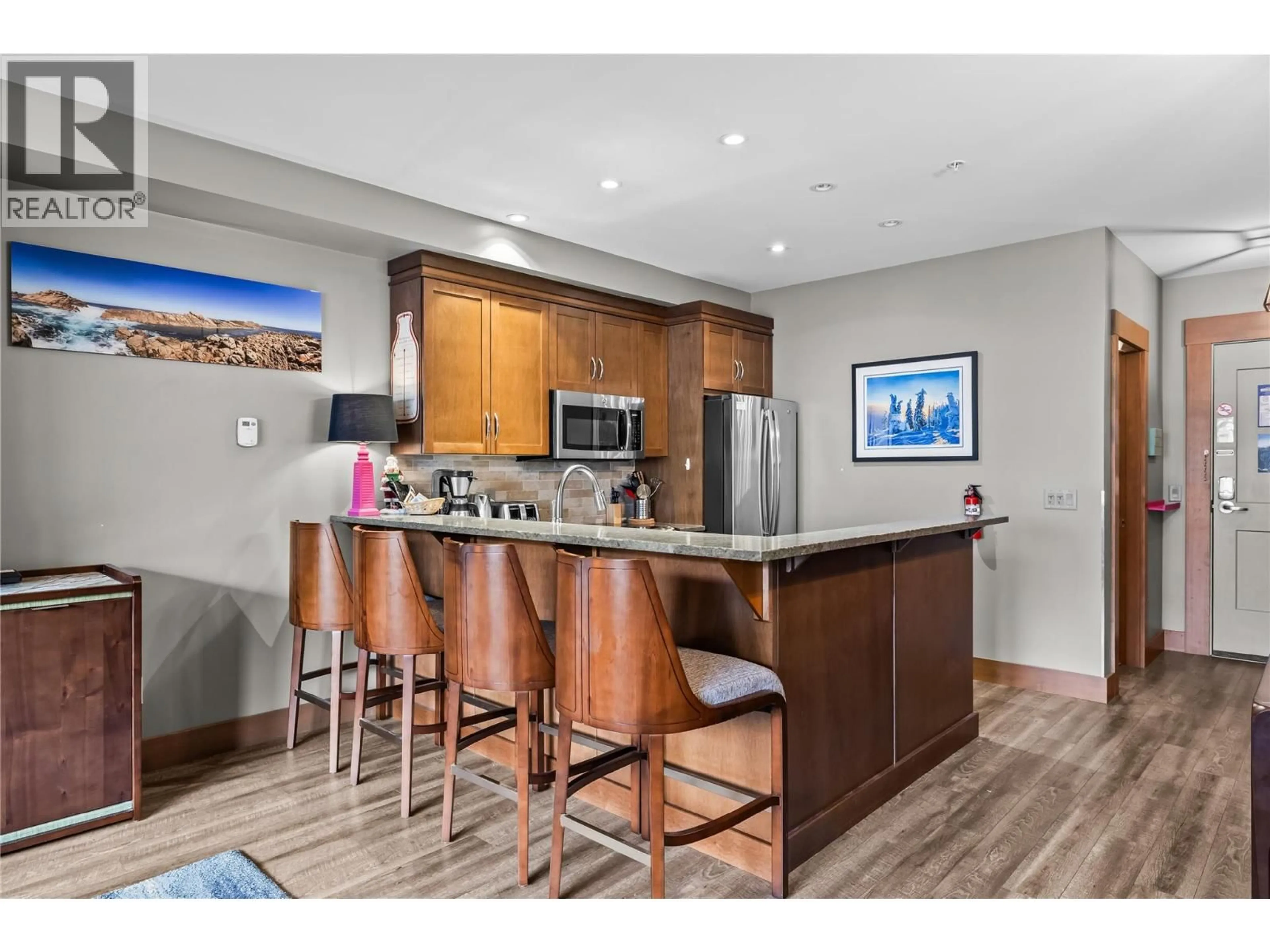 Open concept kitchen, unknown for 107 - 5300B BIG WHITE ROAD, Big White British Columbia V1P1P3