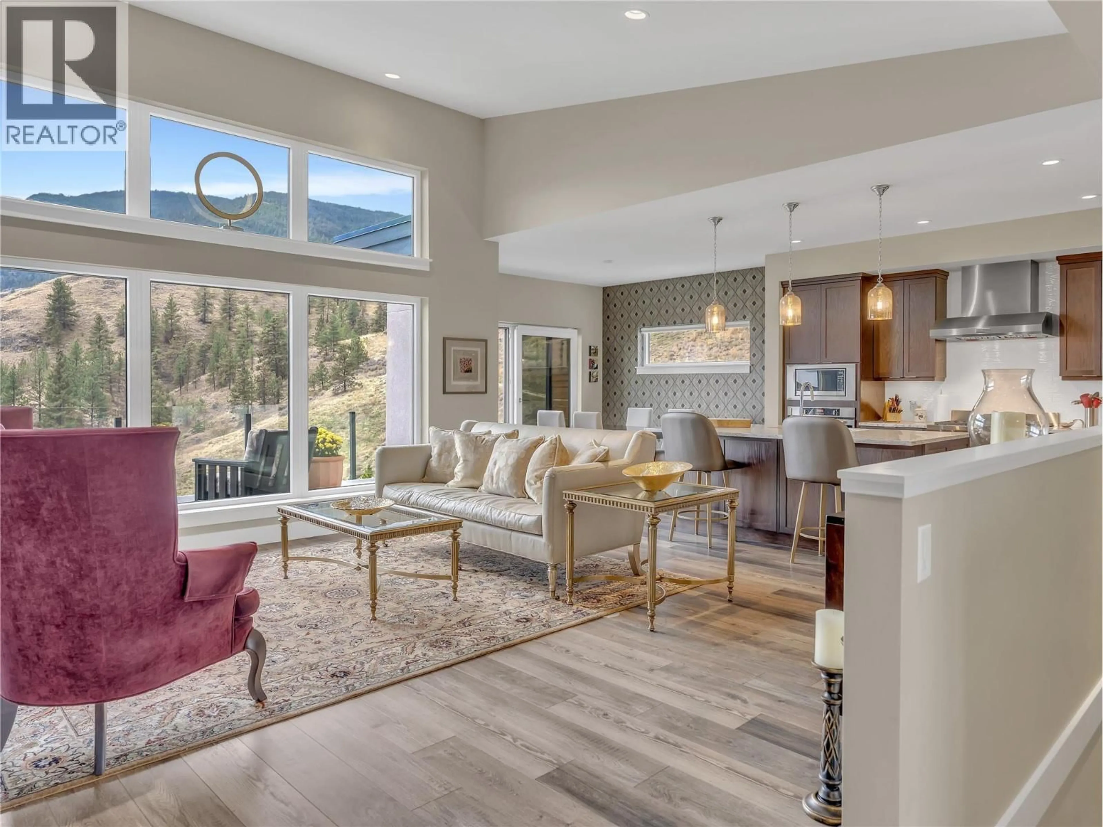 Open concept kitchen, unknown for 118 RIDGE VIEW, Penticton British Columbia V2A0B1