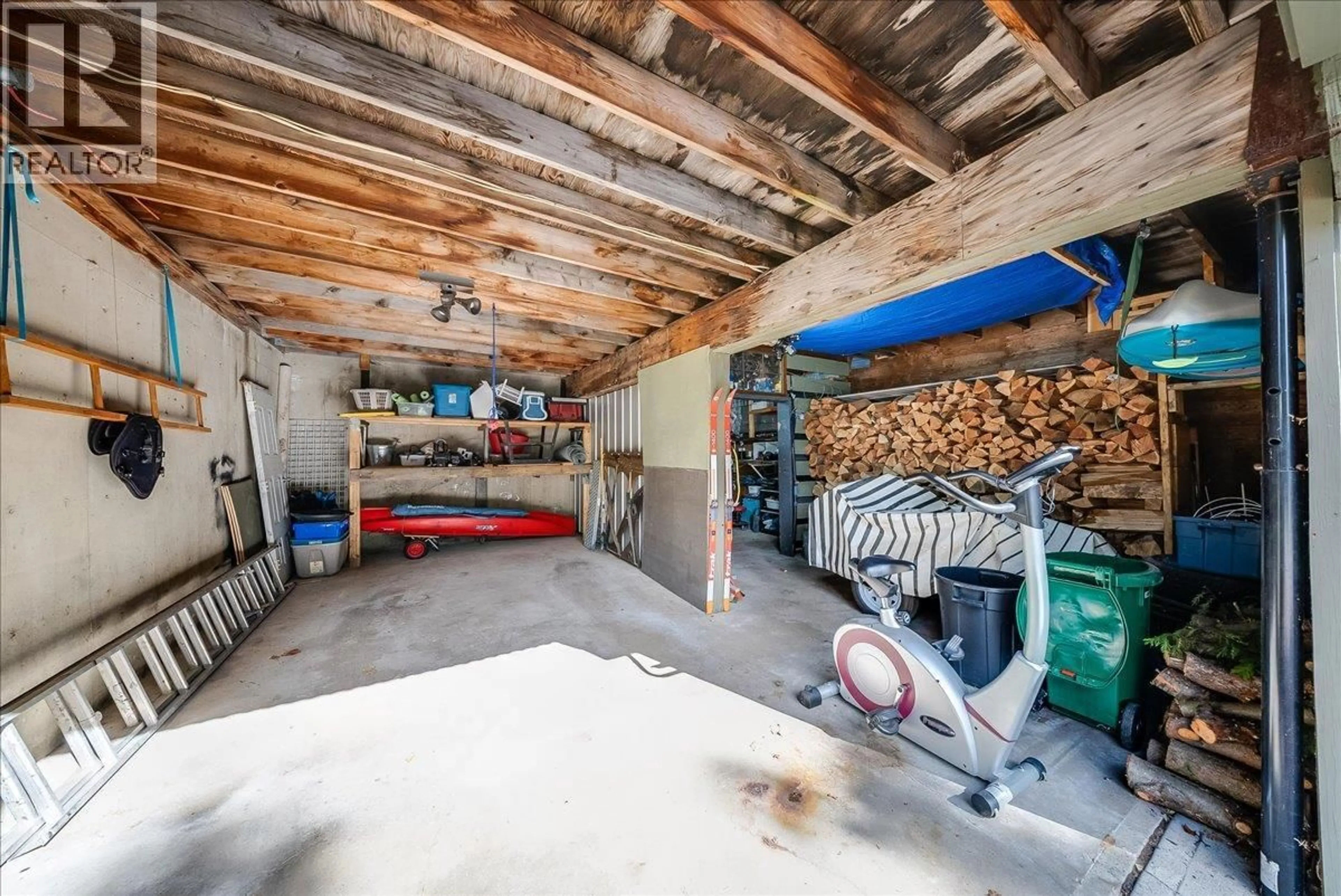 Indoor garage for 2510 COOKE AVENUE, Rossland British Columbia V0G1Y0