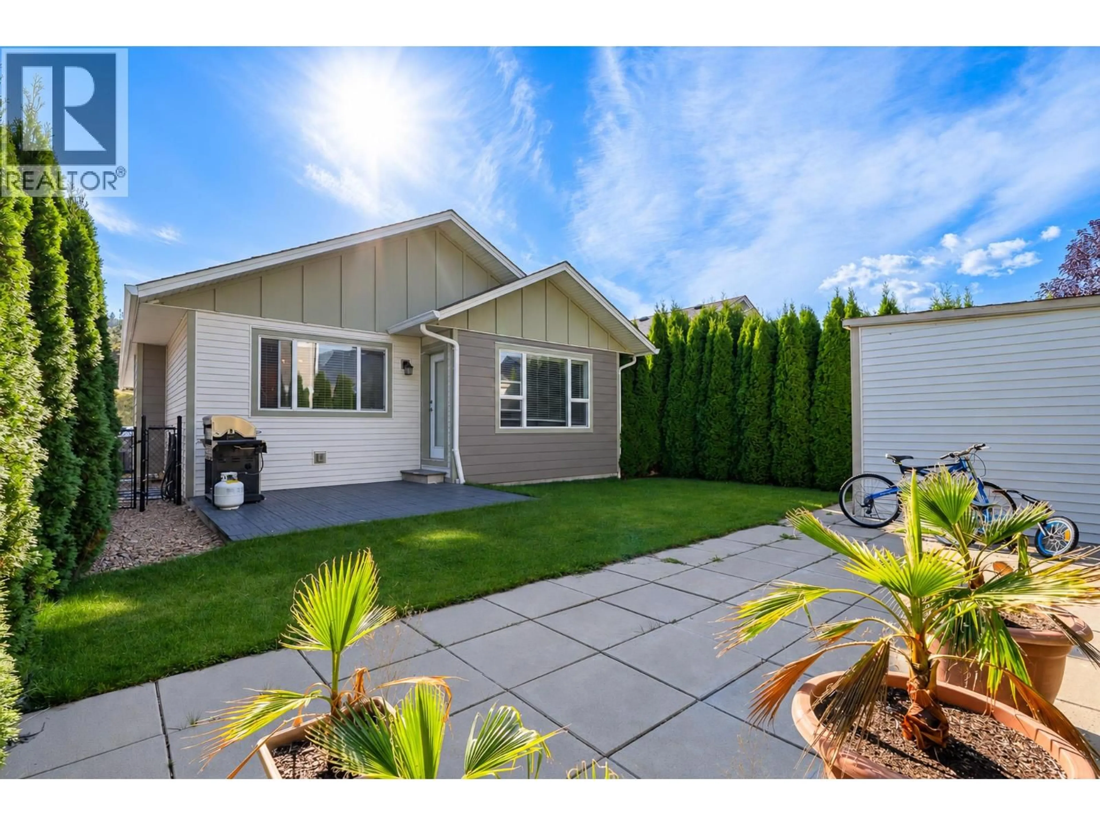 Home with vinyl exterior material, street for 135 - 8800 DALLAS DRIVE, Kamloops British Columbia V2C0G8