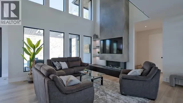 740 PINEHAVEN COURT, Kelowna 5