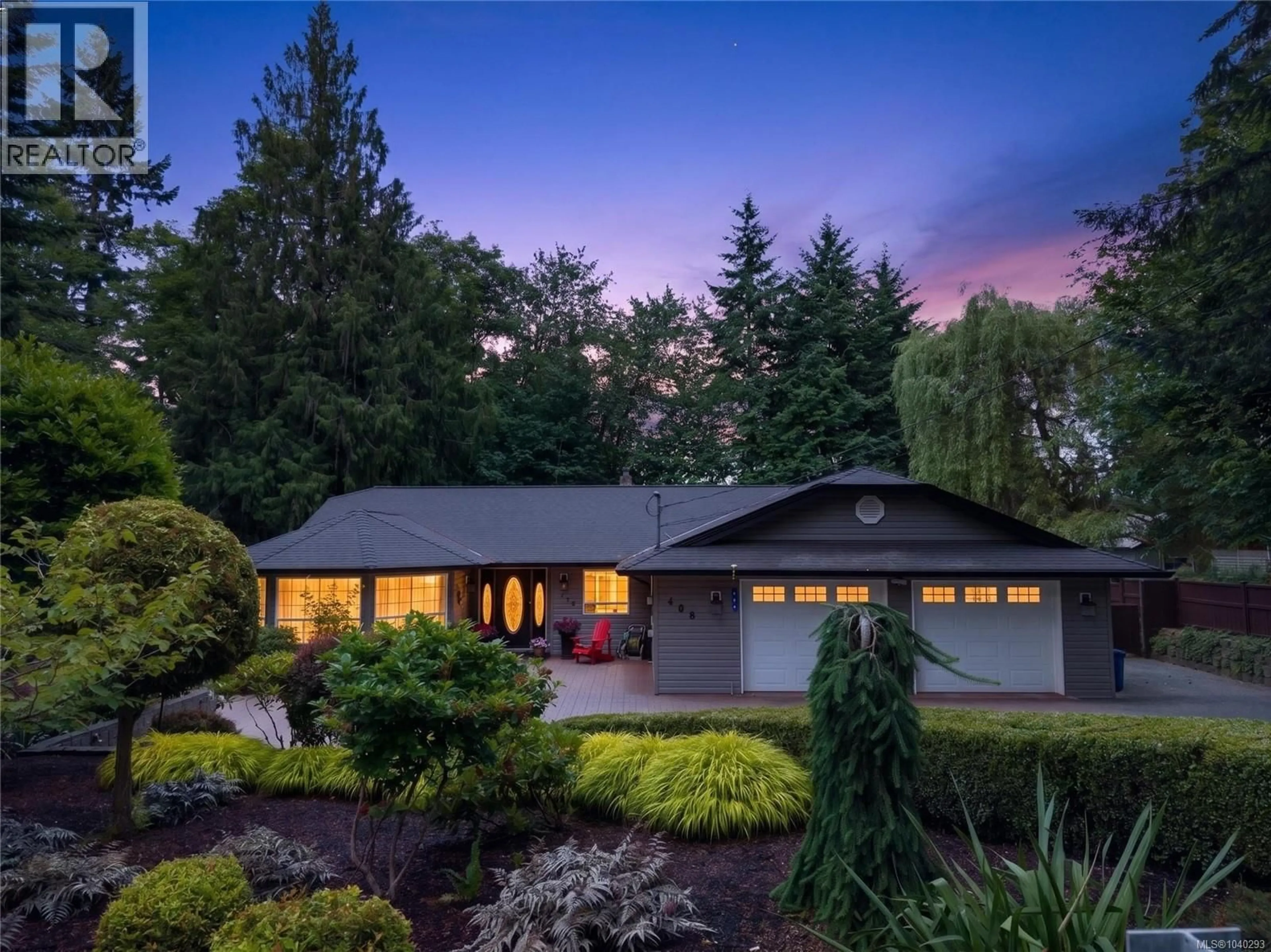 Home with vinyl exterior material, street for 408 POWERHOUSE ROAD, Courtenay British Columbia V9N9L1