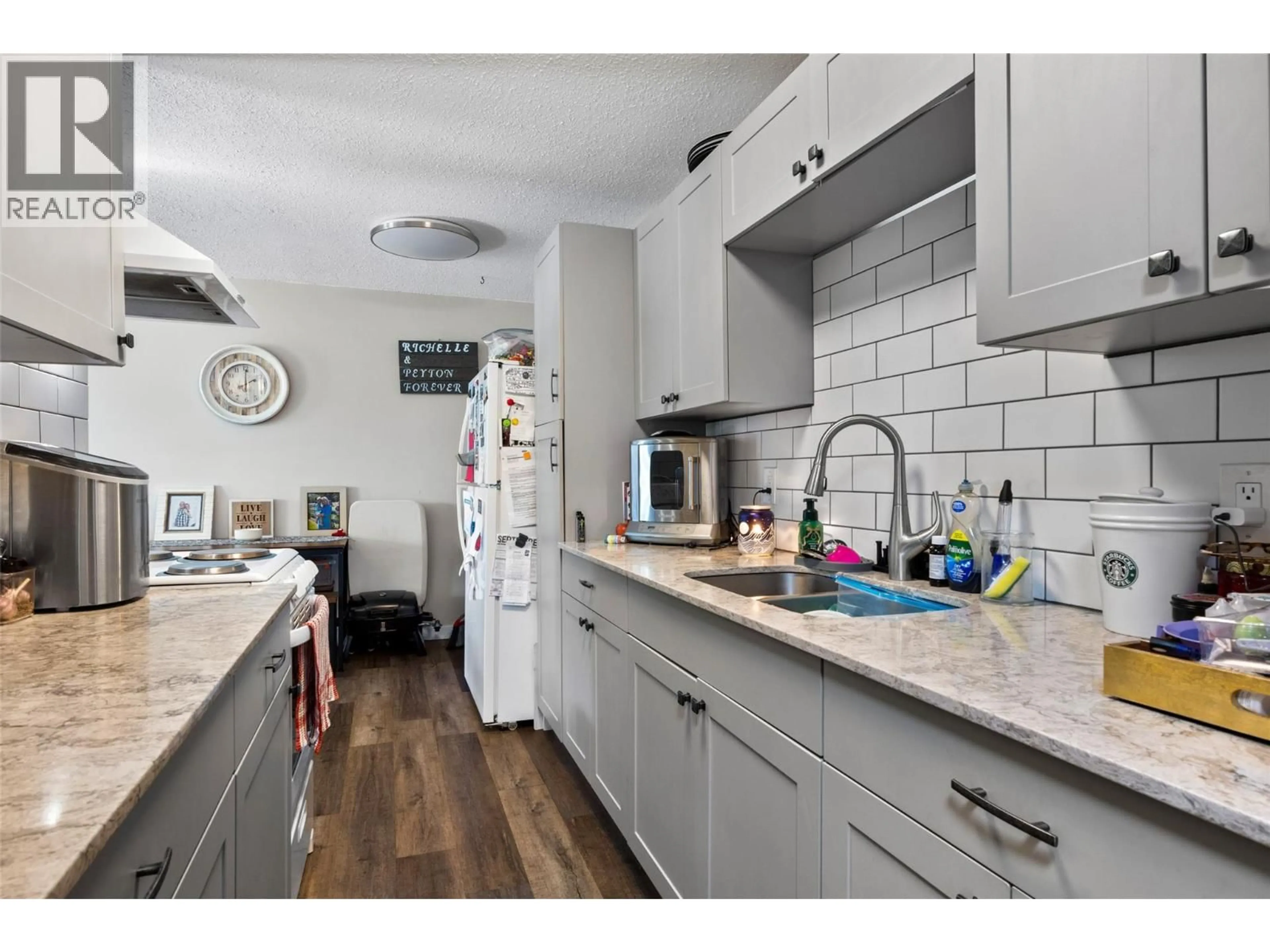 Standard kitchen, ceramic/tile floor for 106 - 1525 TRANQUILLE ROAD, Kamloops British Columbia V2B3L1