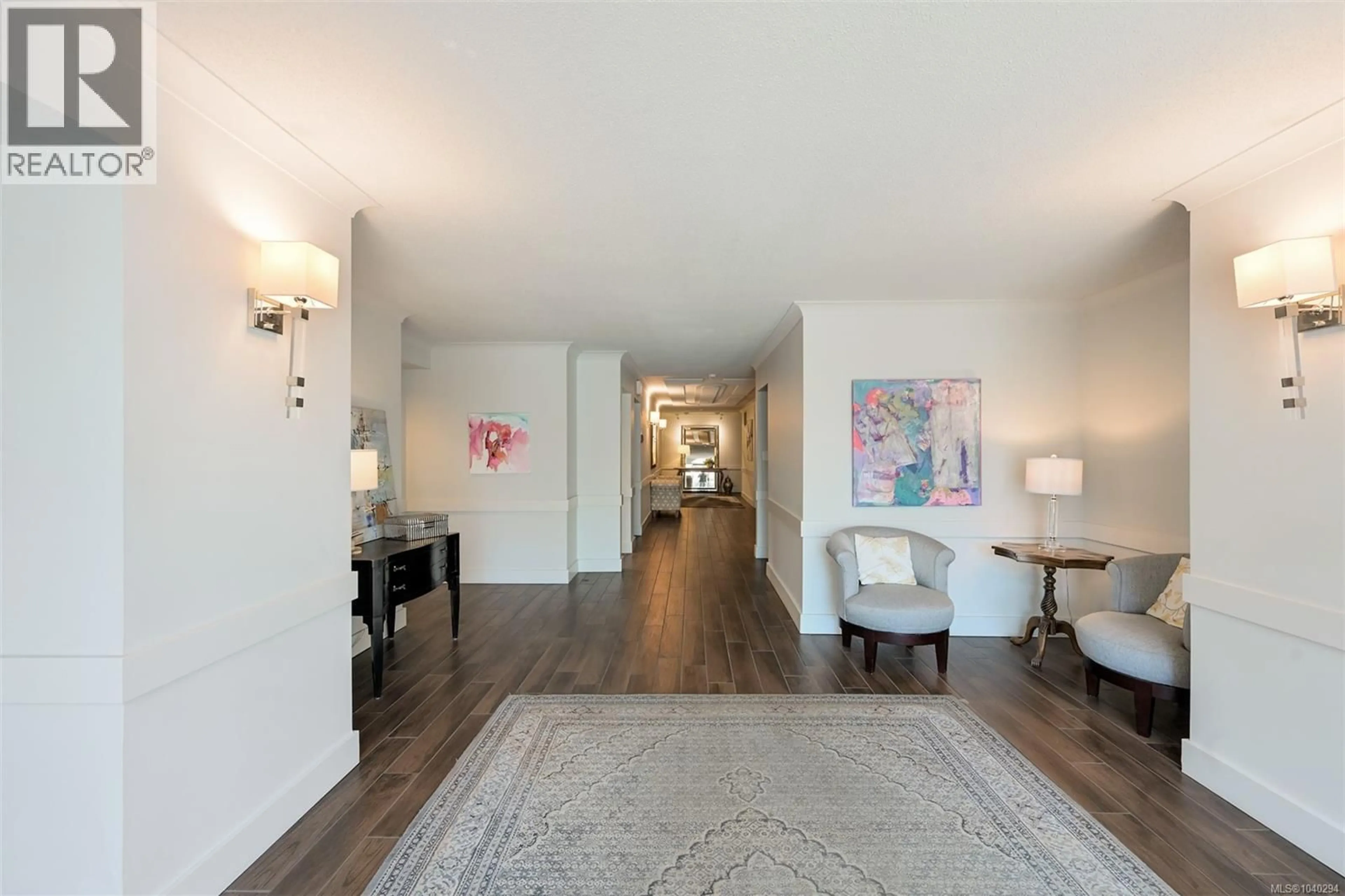 Indoor foyer for 802 - 630 MONTREAL STREET, Victoria British Columbia V8V4Y2