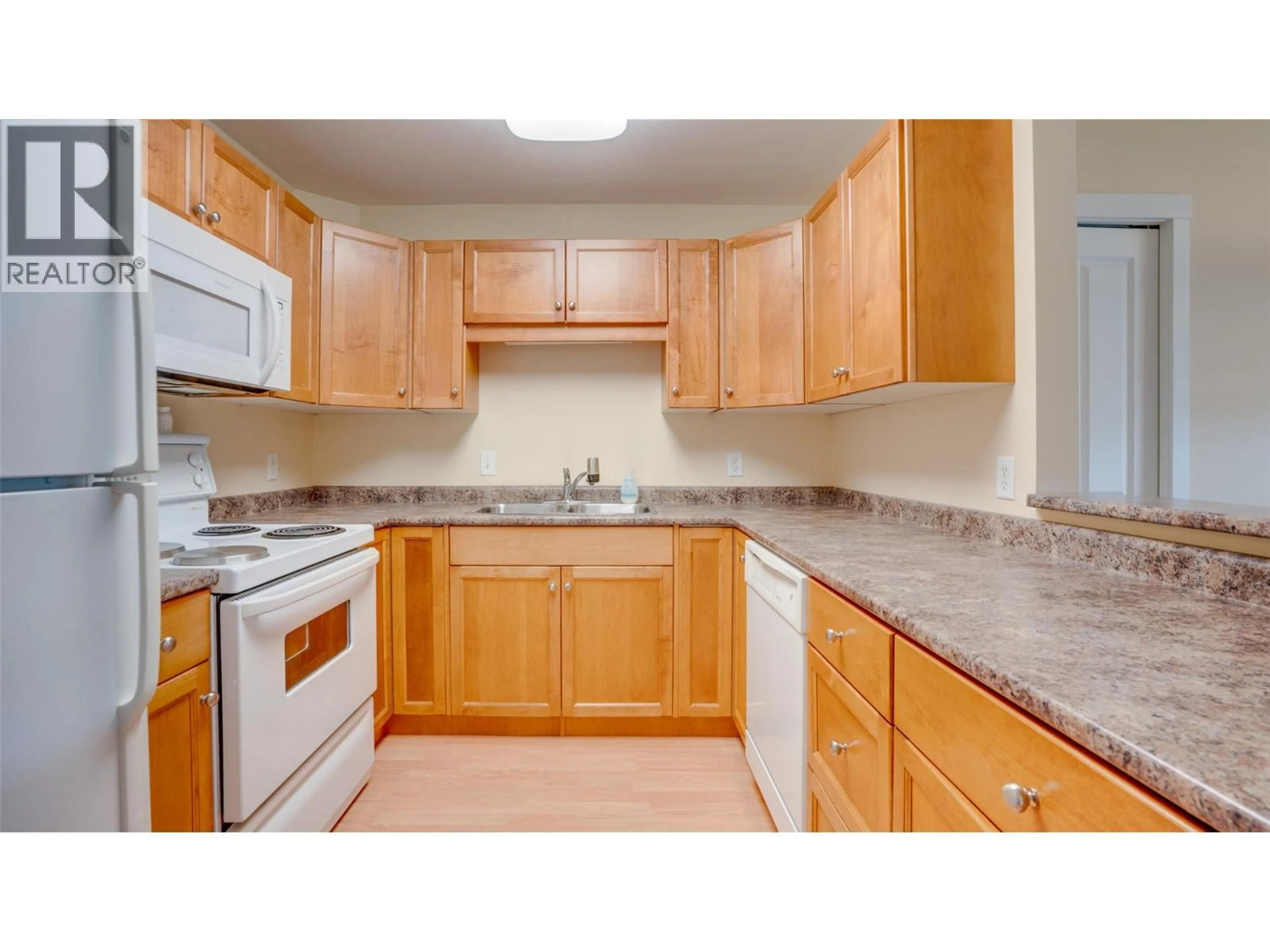 Standard kitchen, unknown for 99 - 4740 20 STREET, Vernon British Columbia V1T9N7