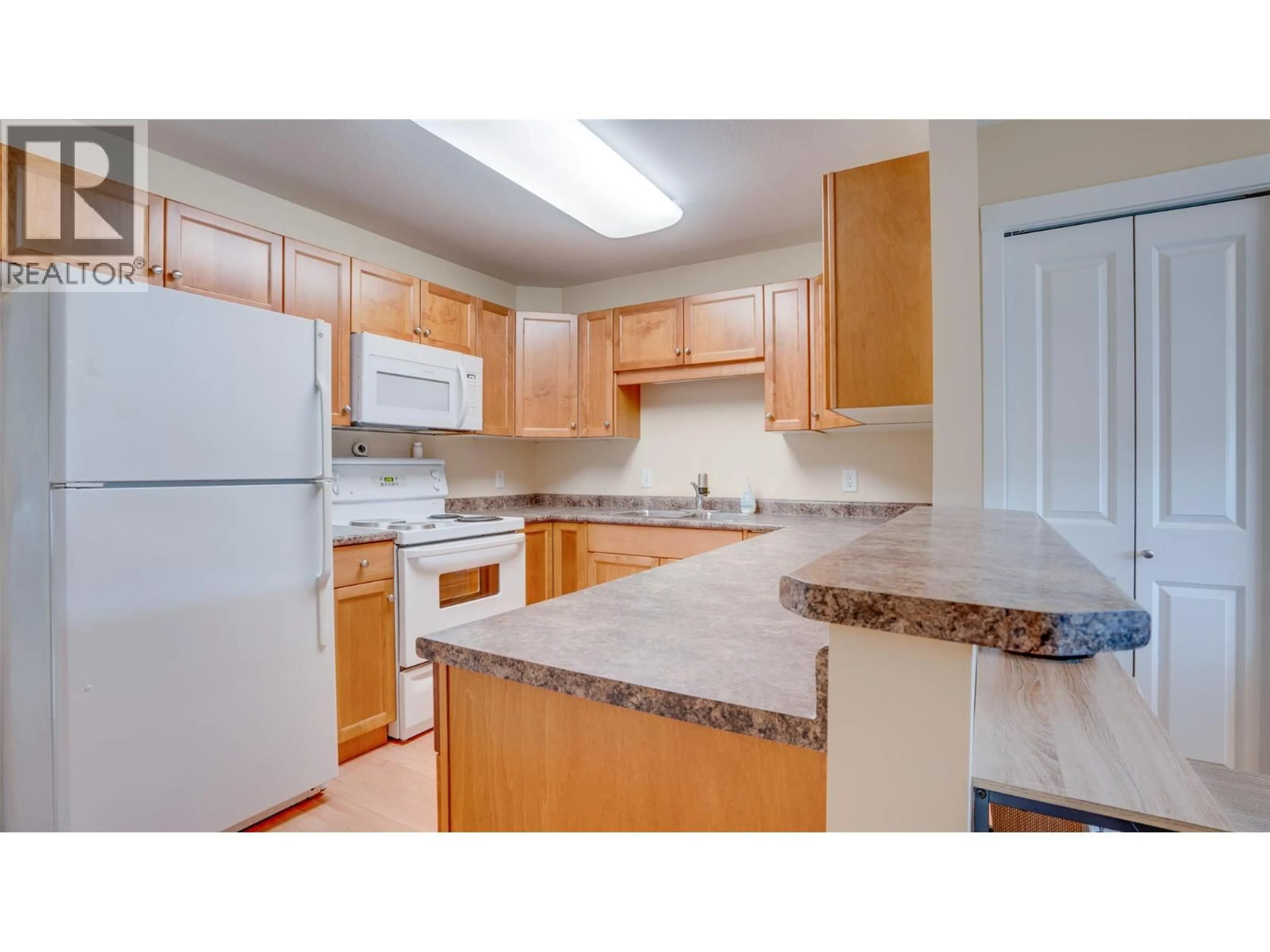 Standard kitchen, unknown for 99 - 4740 20 STREET, Vernon British Columbia V1T9N7