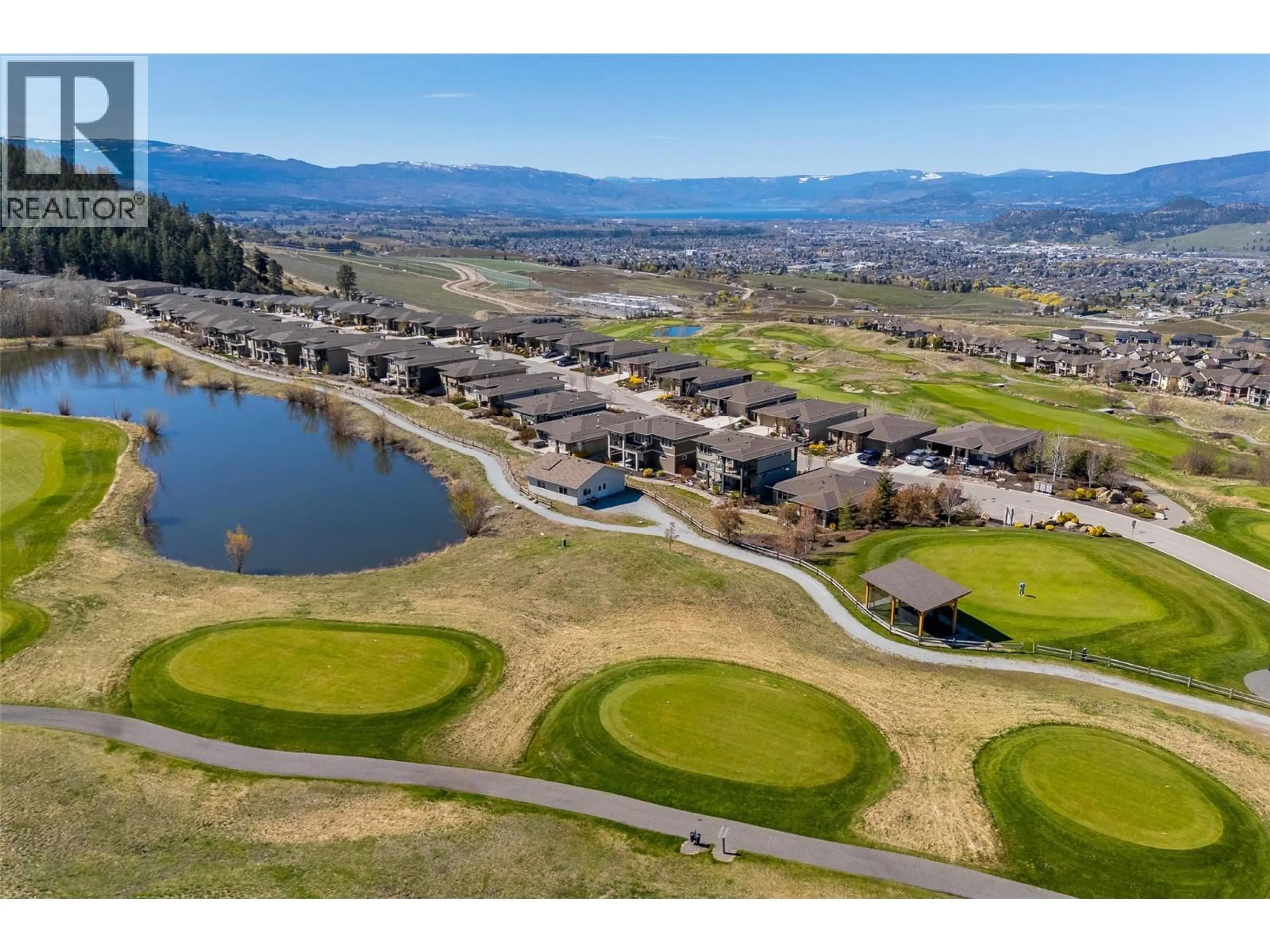 A pic from outside/outdoor area/front of a property/back of a property/a pic from drone, water/lake/river/ocean view for 1640 WINTER LANE, Kelowna British Columbia V1P1T2