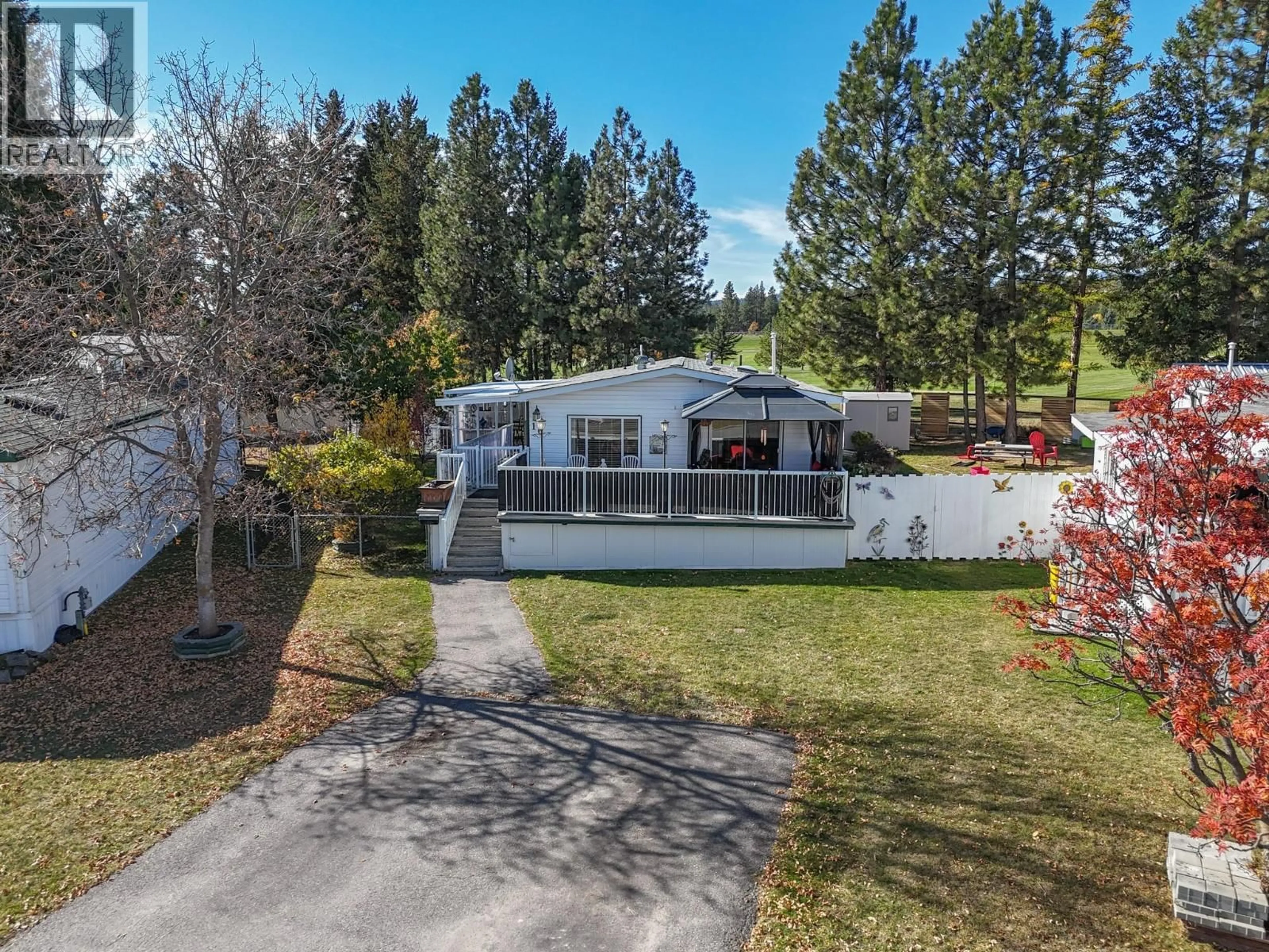 Home with vinyl exterior material, water/lake/river/ocean view for 10 - 2321 INDUSTRIAL 2 ROAD, Cranbrook British Columbia V1C6H3