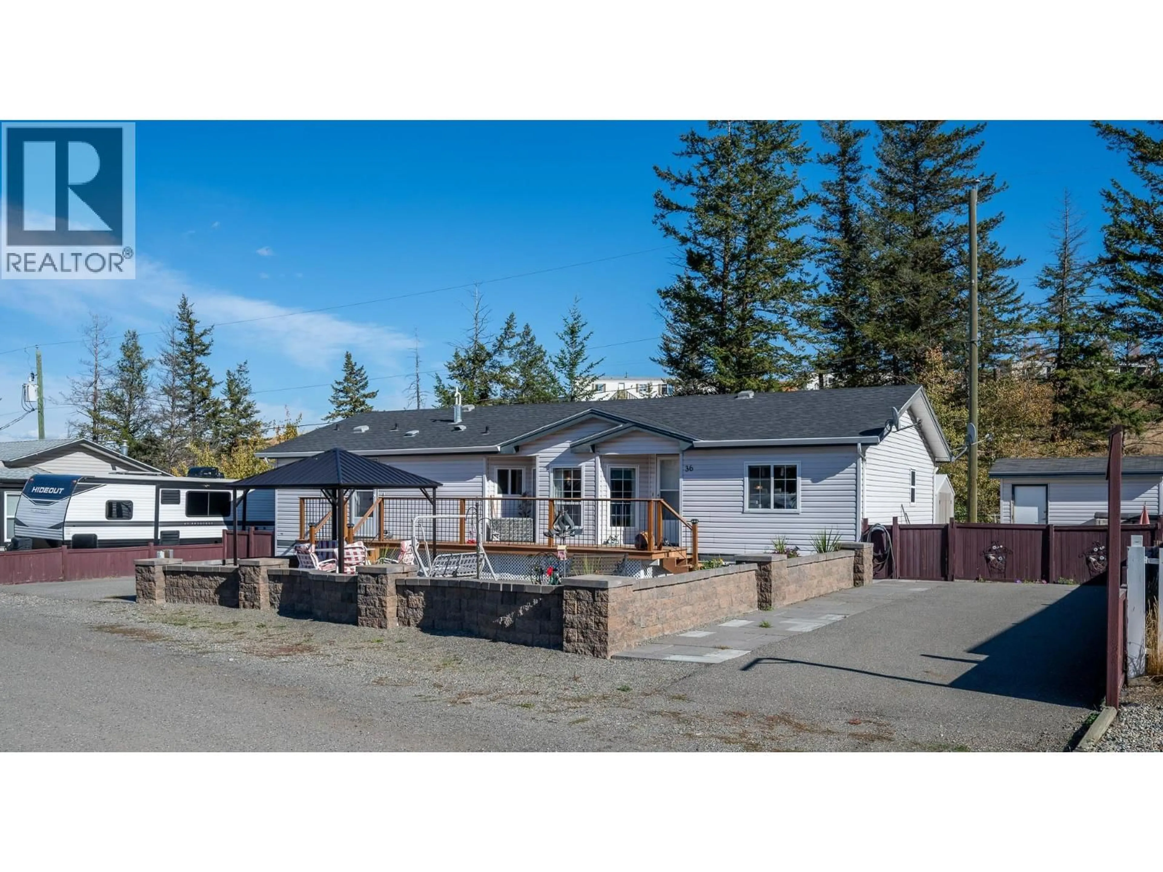 A pic from outside/outdoor area/front of a property/back of a property/a pic from drone, street for 36 - 2815 PRINCETON KAMLOOPS HIGHWAY, Kamloops British Columbia V0E2A0