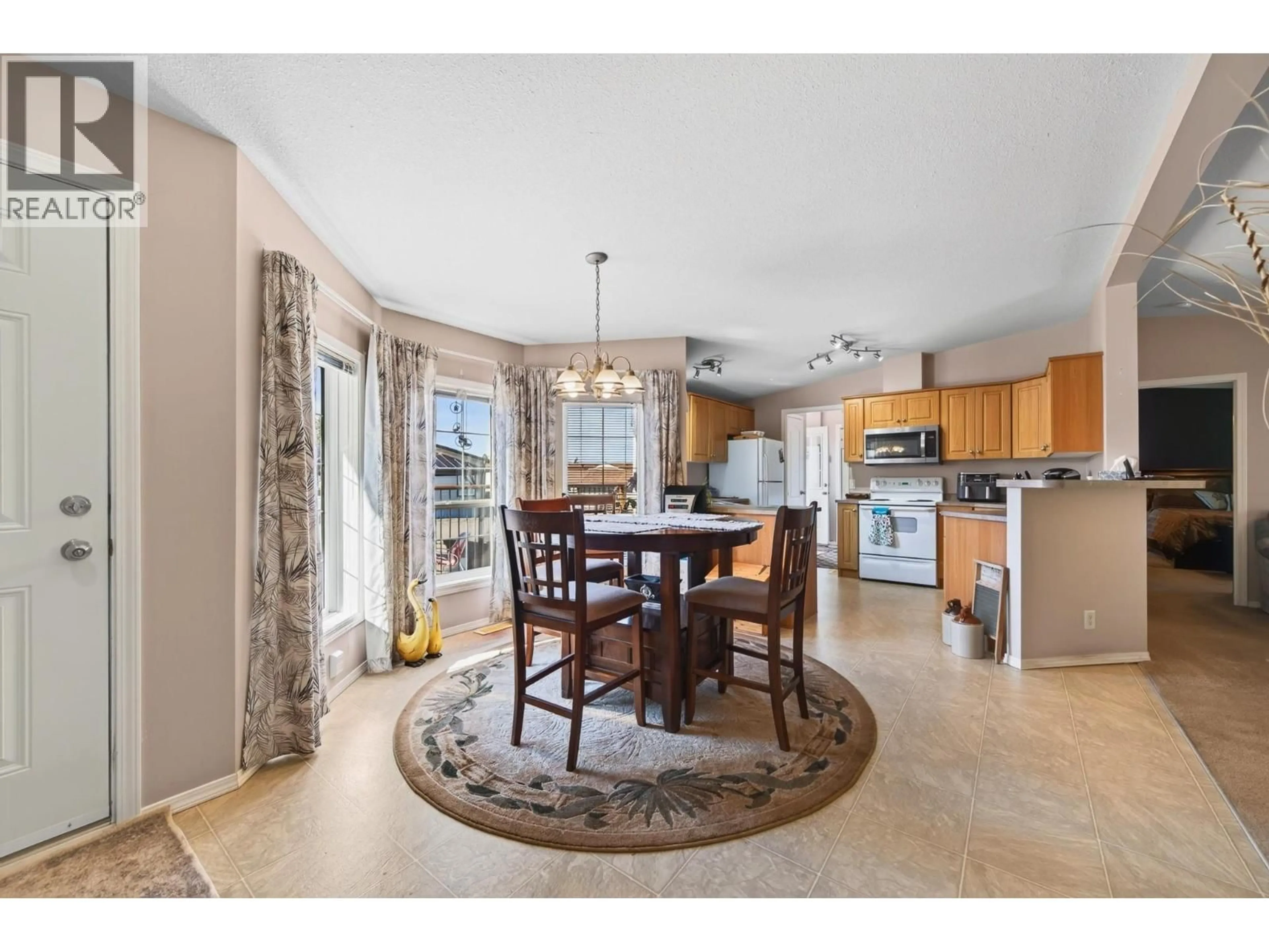 Open concept kitchen, unknown for 36 - 2815 PRINCETON KAMLOOPS HIGHWAY, Kamloops British Columbia V0E2A0