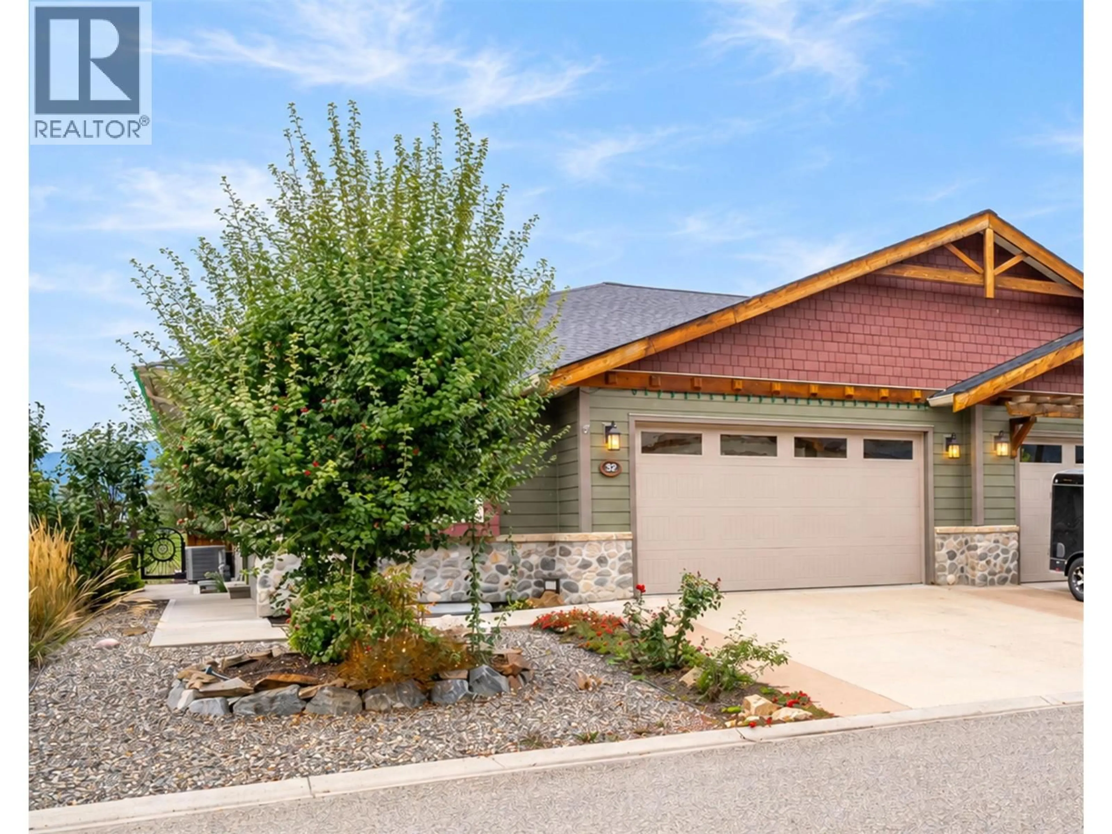 Unknown for 32 - 2444 YORK AVENUE, Armstrong British Columbia V4Y0Y3