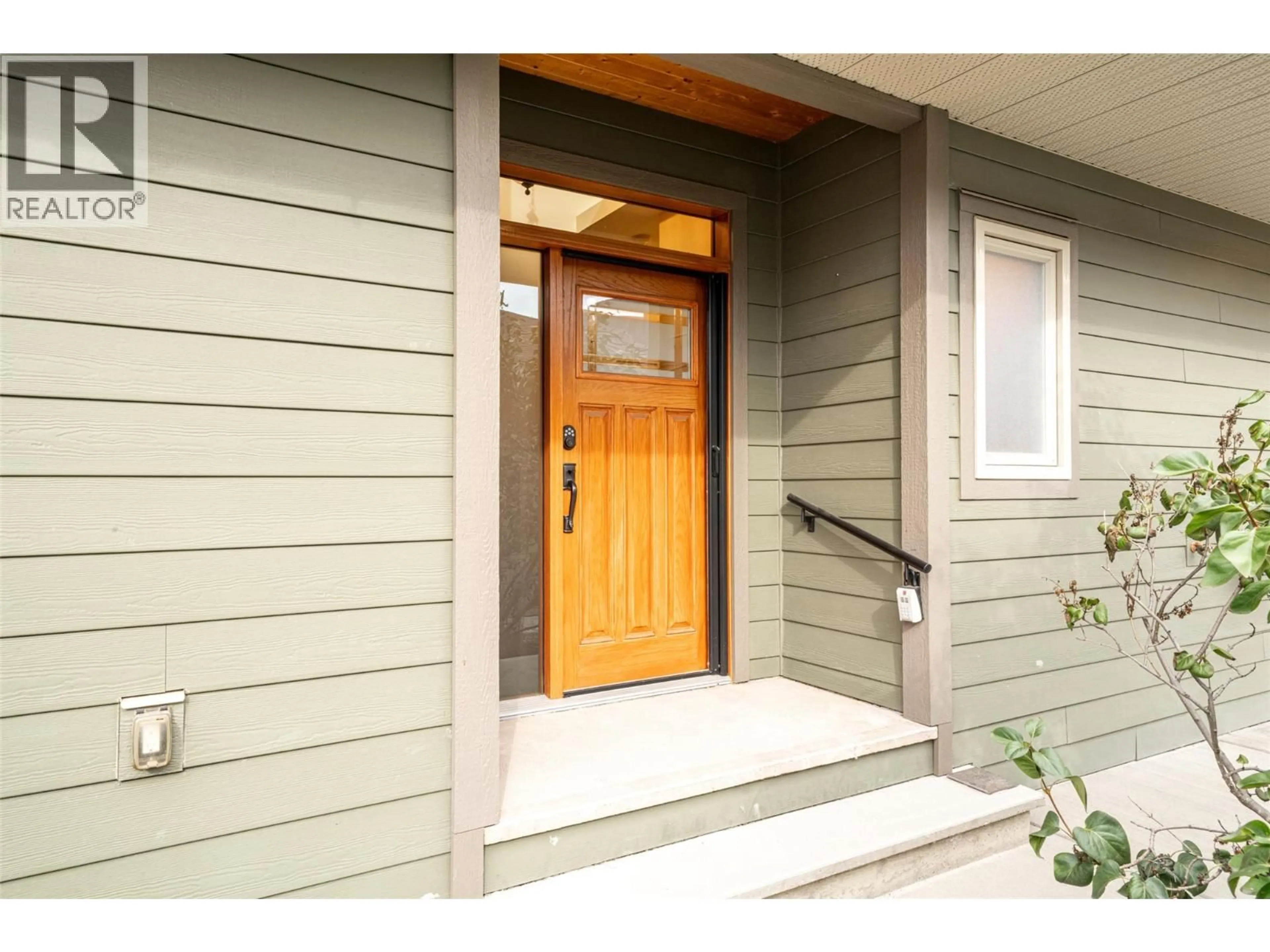 Unknown for 32 - 2444 YORK AVENUE, Armstrong British Columbia V4Y0Y3