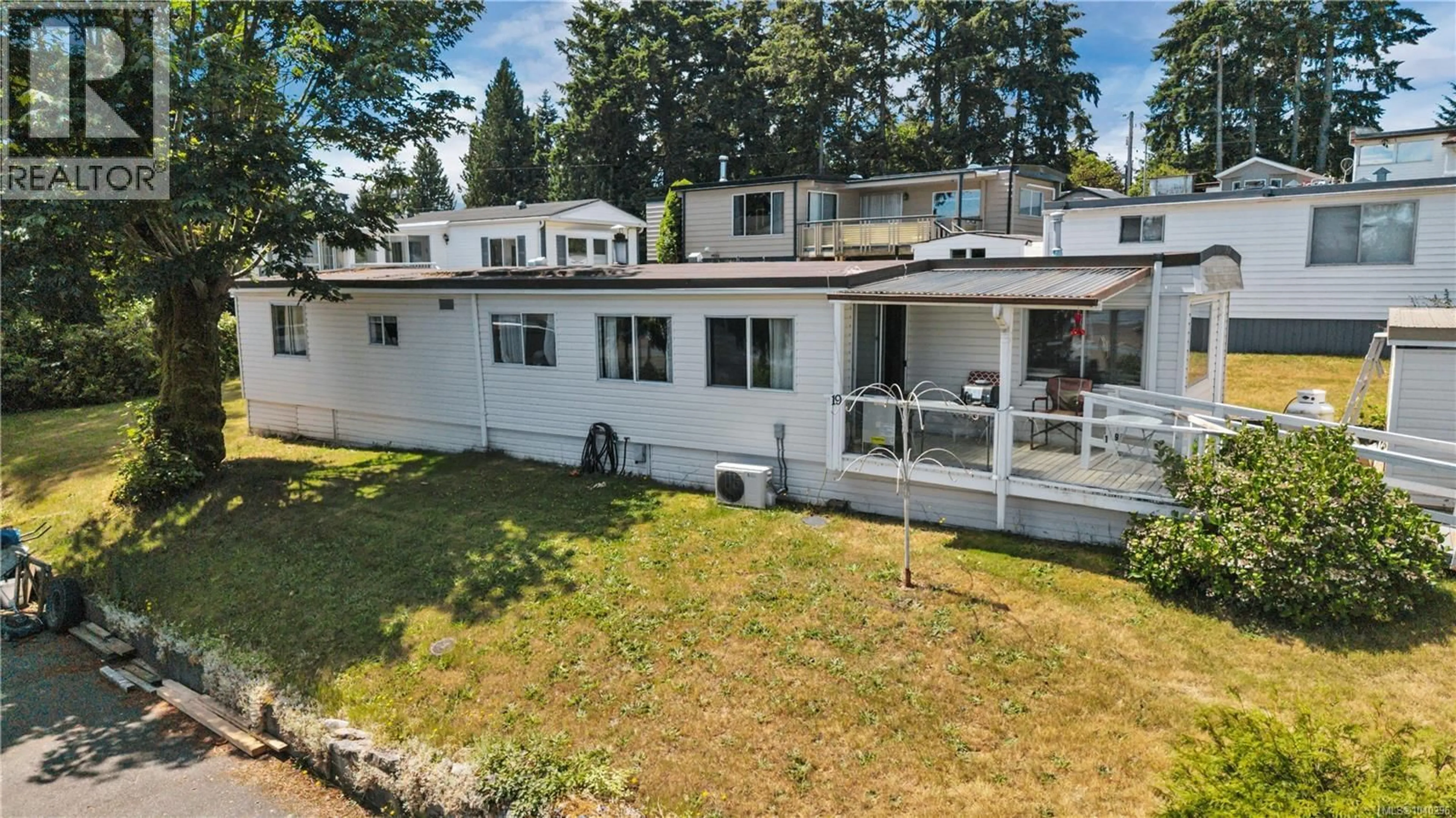 A pic from outside/outdoor area/front of a property/back of a property/a pic from drone, unknown for 19 - 1000 CHASE RIVER ROAD, Nanaimo British Columbia V9R6L8