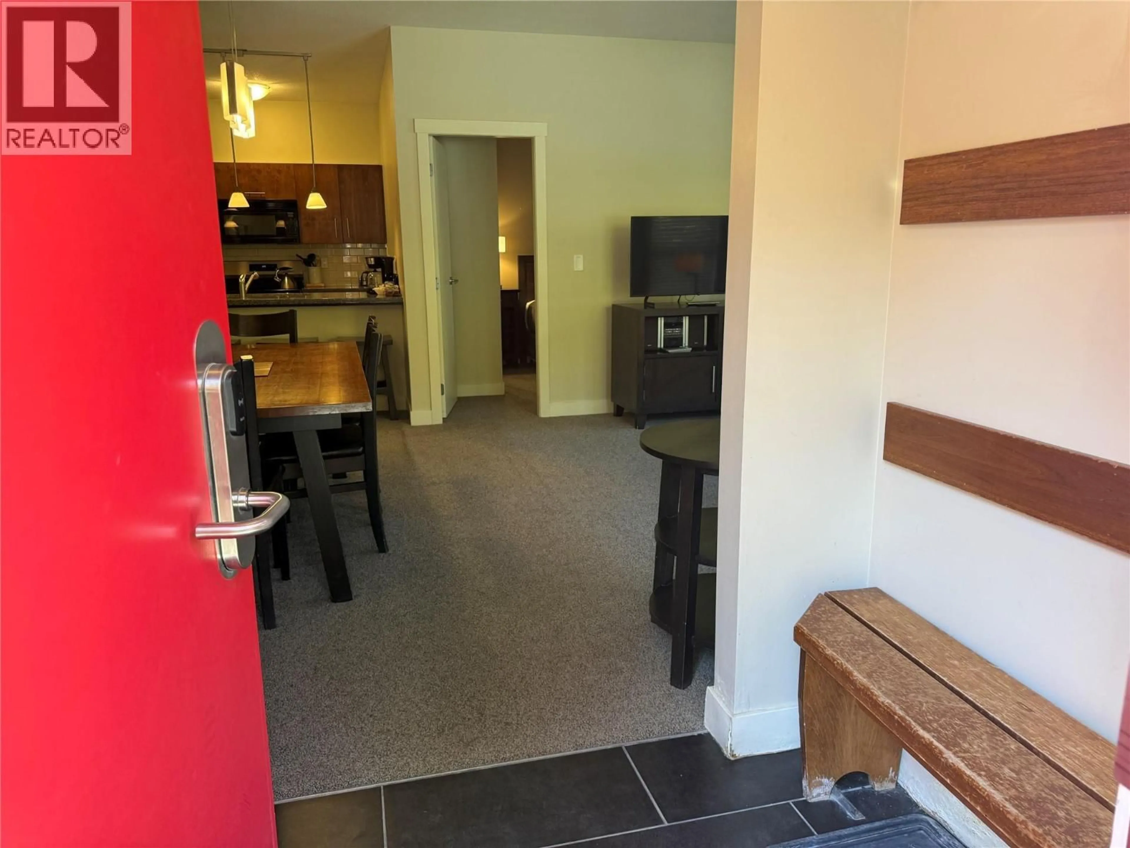 Standard kitchen, unknown for 215 D - 2049 SUMMIT DRIVE, Panorama British Columbia V0A1T0