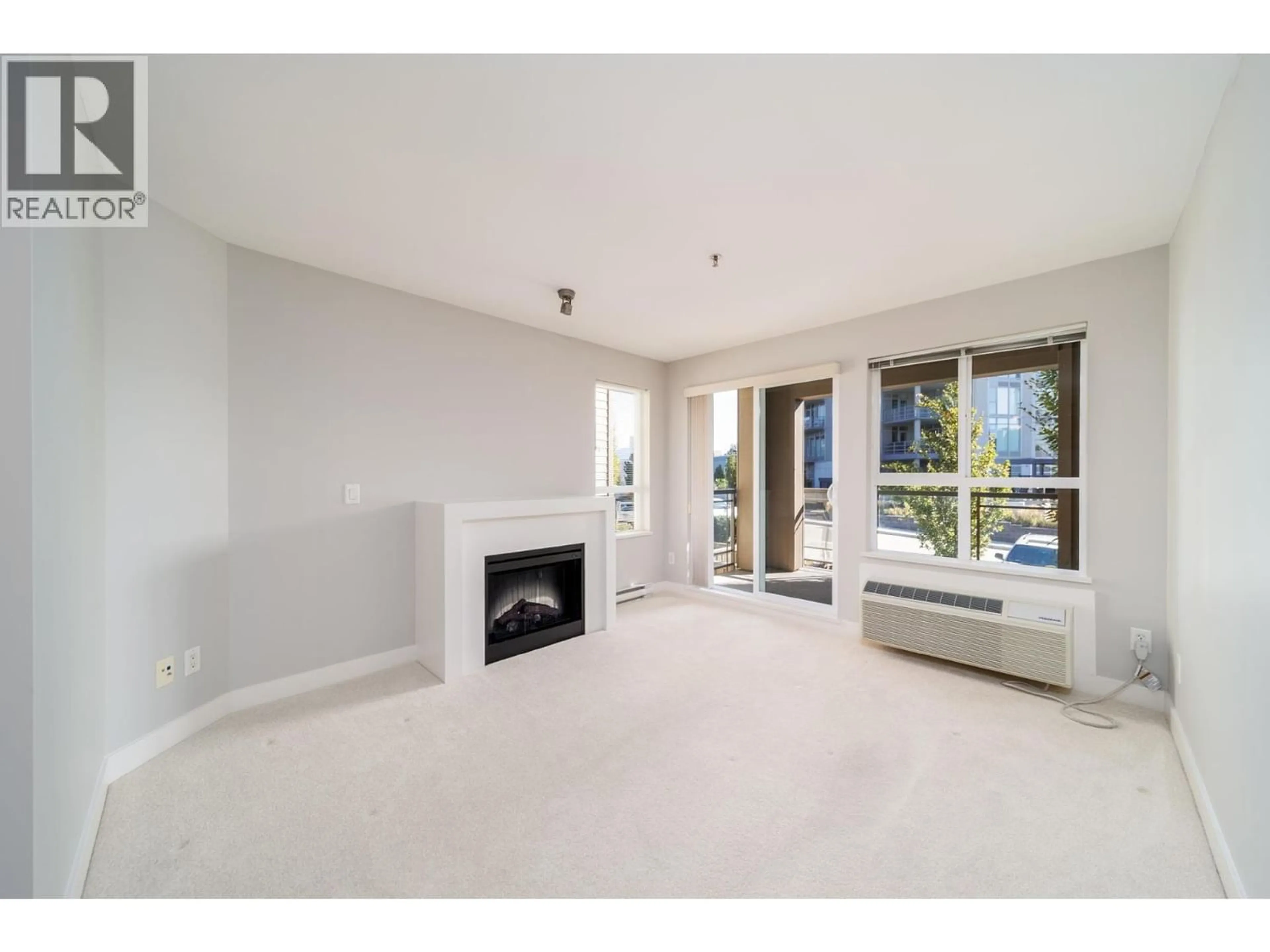 Unknown for 224 - 1099 SUNSET DRIVE, Kelowna British Columbia V1Y9Z2