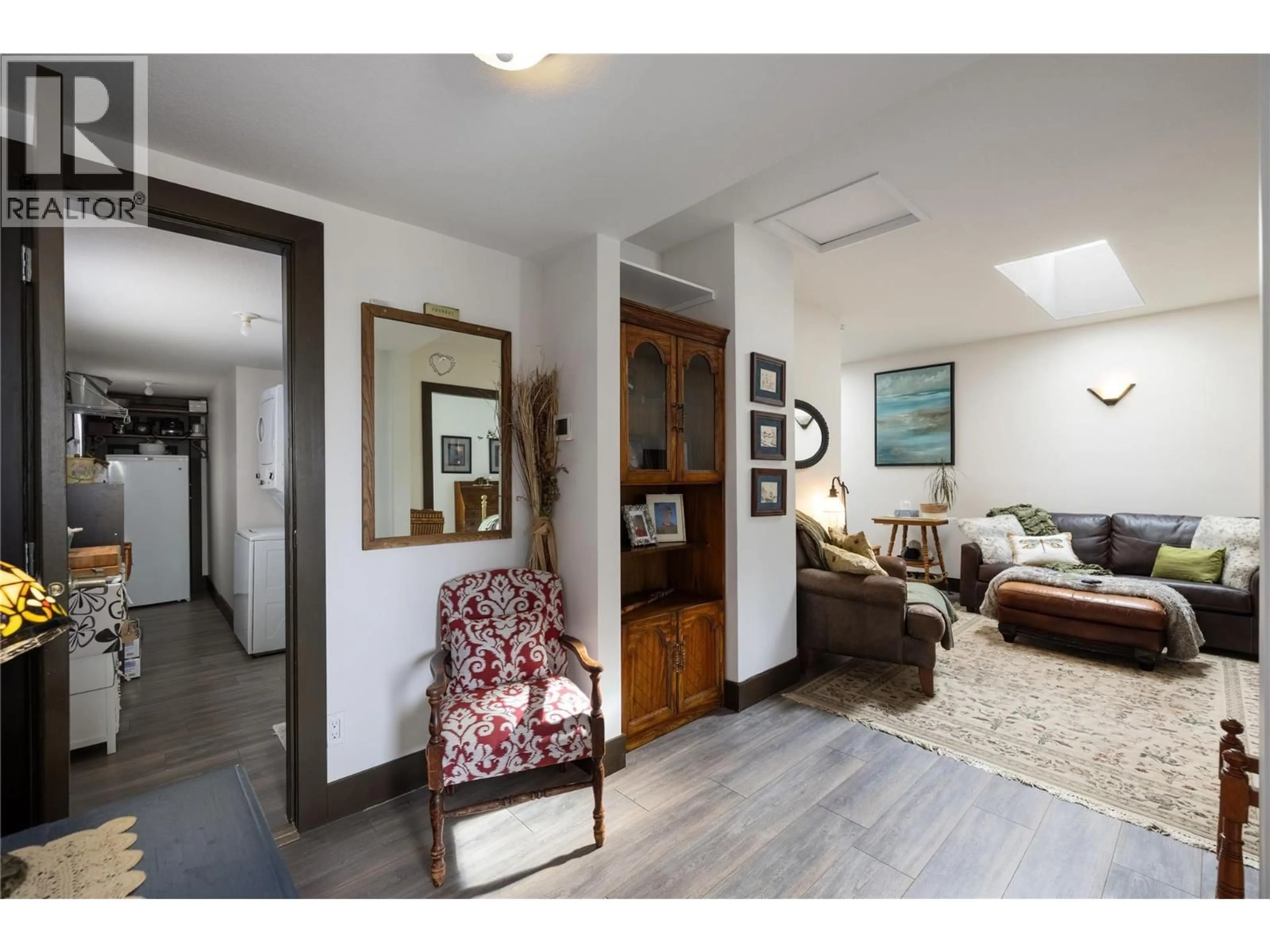 Indoor foyer for 2213 33 STREET, Vernon British Columbia V1T5S2