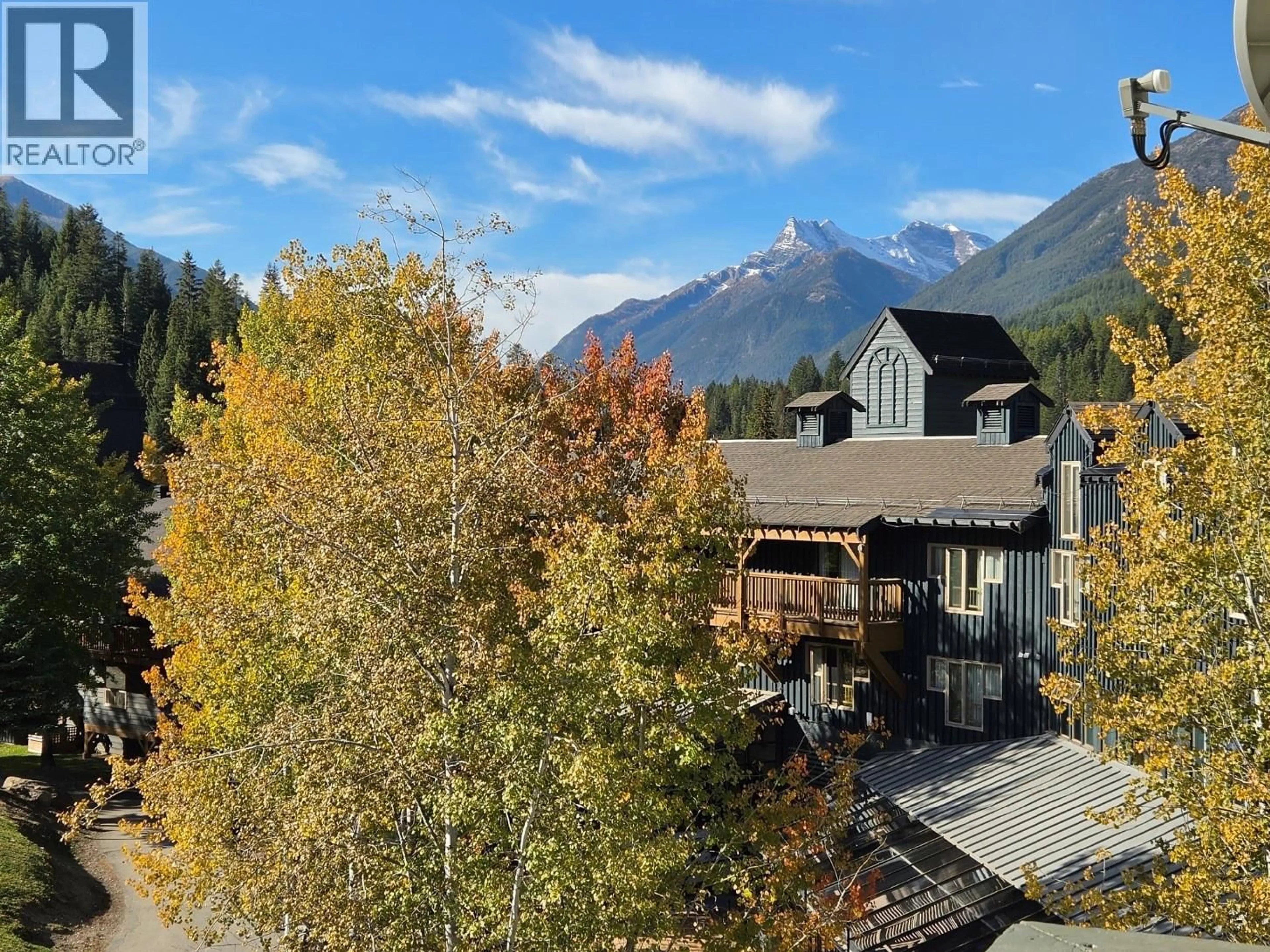 A pic from outside/outdoor area/front of a property/back of a property/a pic from drone, mountain view for 303 - 2050 SUMMIT DRIVE, Panorama British Columbia V0A1T0
