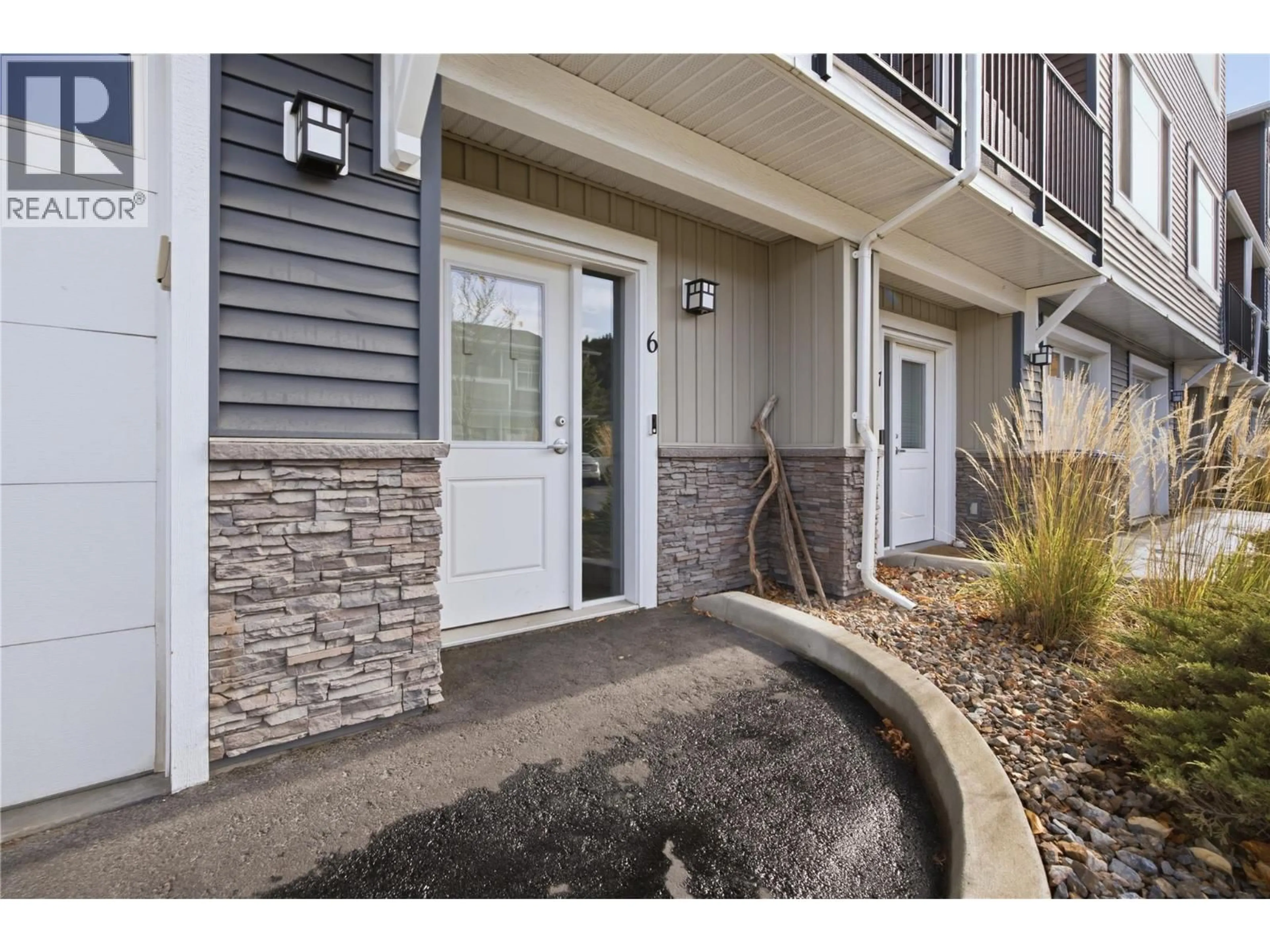 Unknown for 6 - 1711 COPPERHEAD DRIVE, Kamloops British Columbia V1S0C2