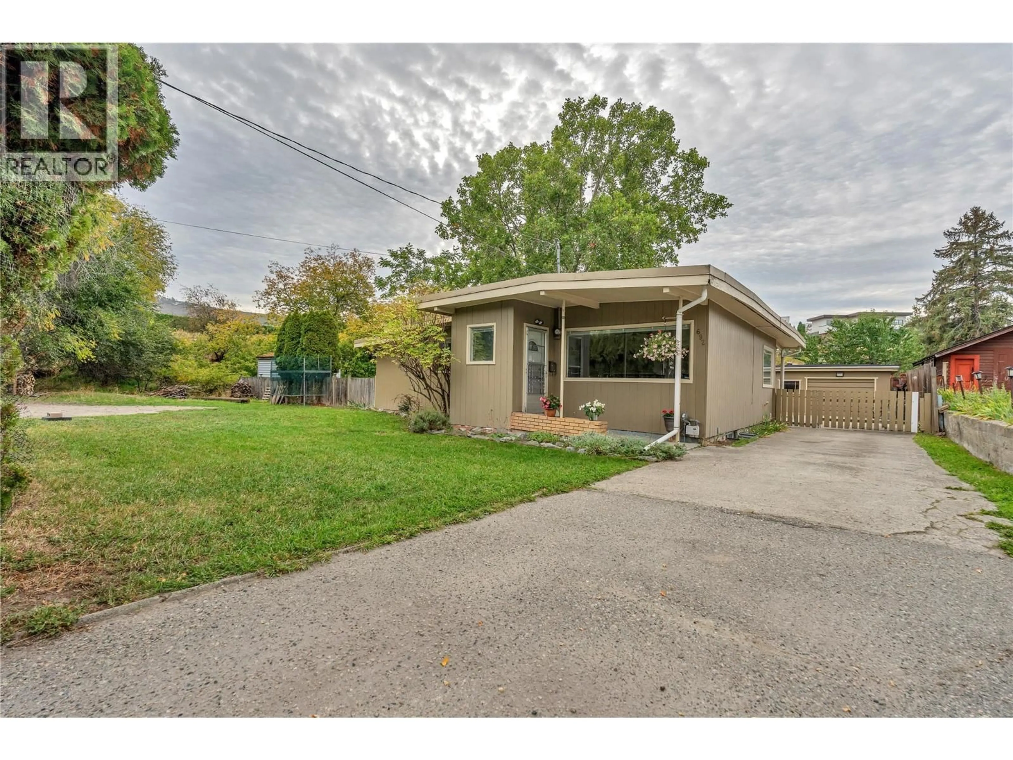 Unknown for 692 VANCOUVER AVENUE, Penticton British Columbia V2A1A6