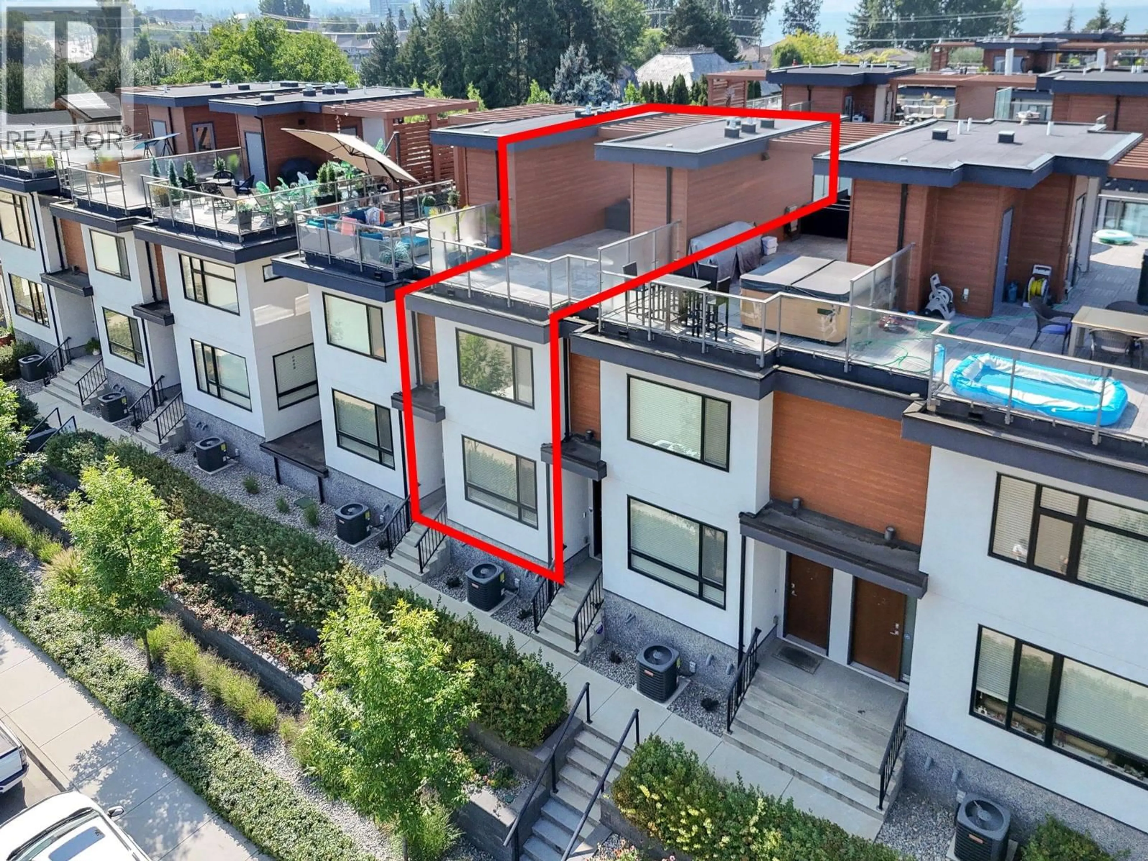 A pic from outside/outdoor area/front of a property/back of a property/a pic from drone, unknown for 24 - 3510 LANDIE ROAD, Kelowna British Columbia V1W3A8