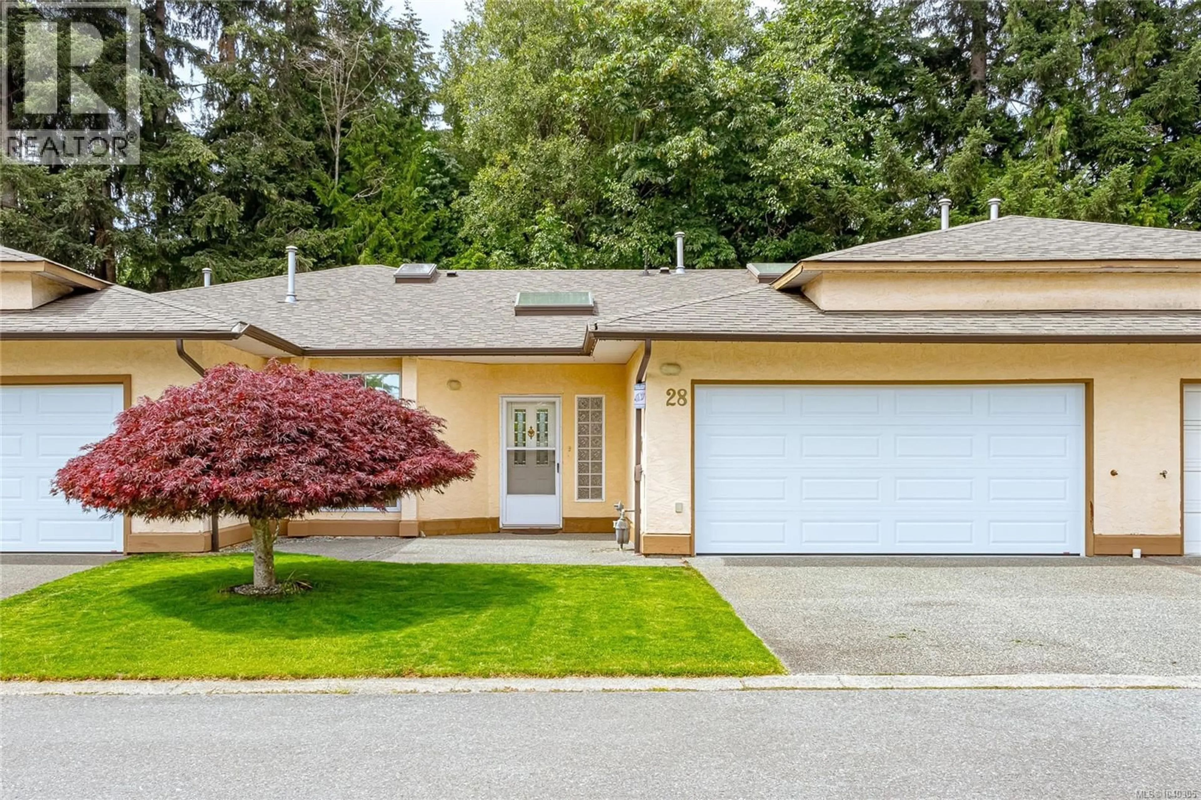 Home with vinyl exterior material, street for 28 - 2979 RIVER ROAD, Chemainus British Columbia V0R1K3