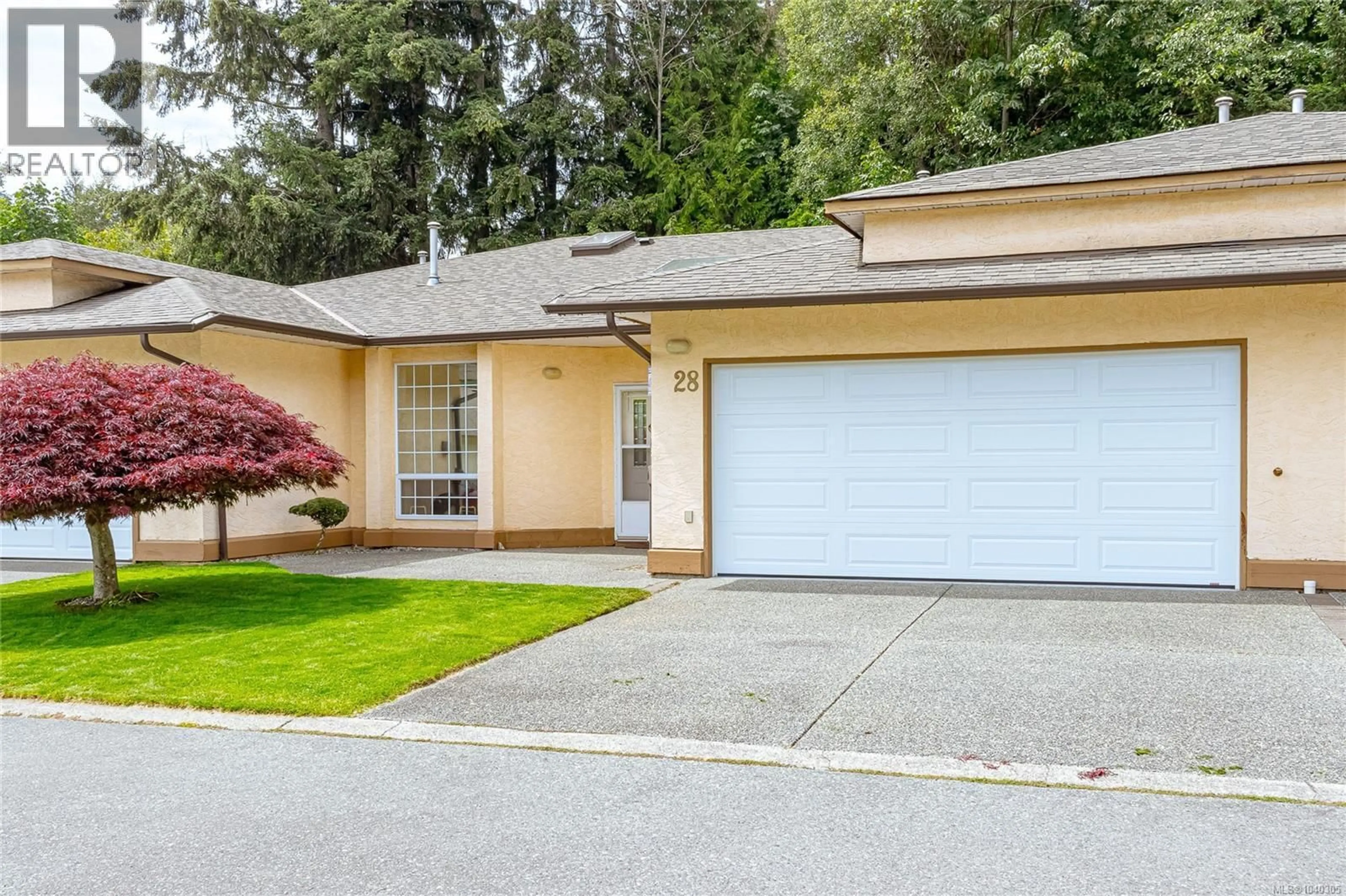 Home with vinyl exterior material, street for 28 - 2979 RIVER ROAD, Chemainus British Columbia V0R1K3