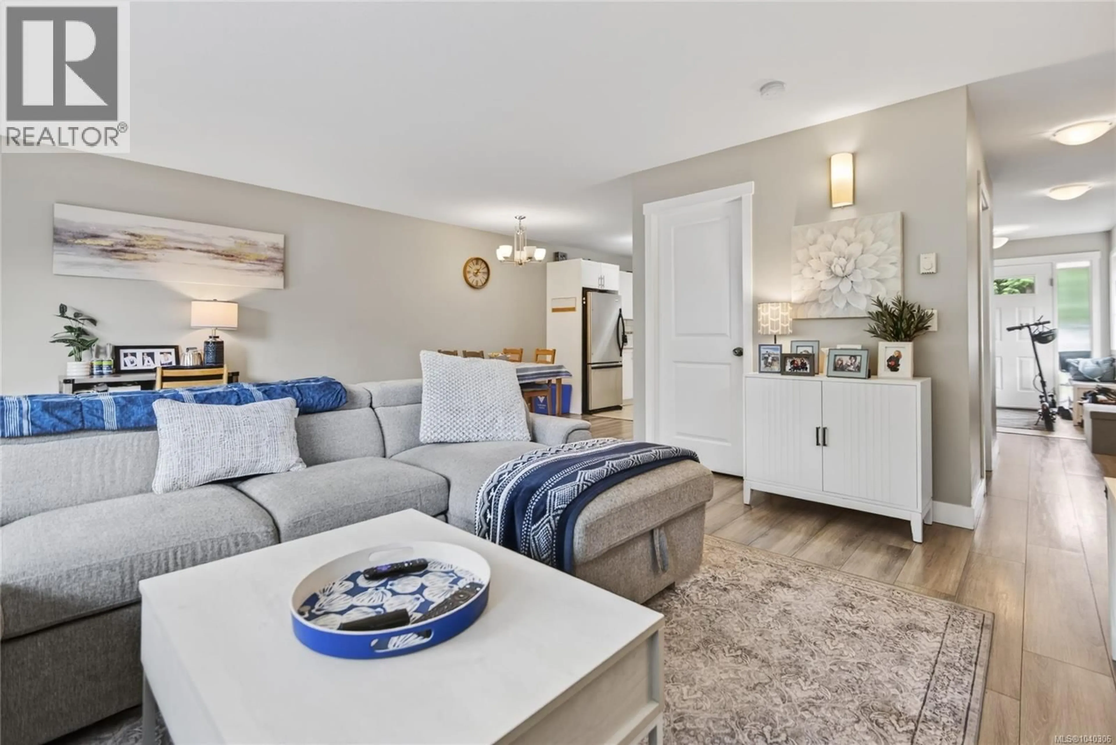 Living room with furniture, unknown for 104 - 4699 MUIR ROAD, Courtenay British Columbia V9N6A4