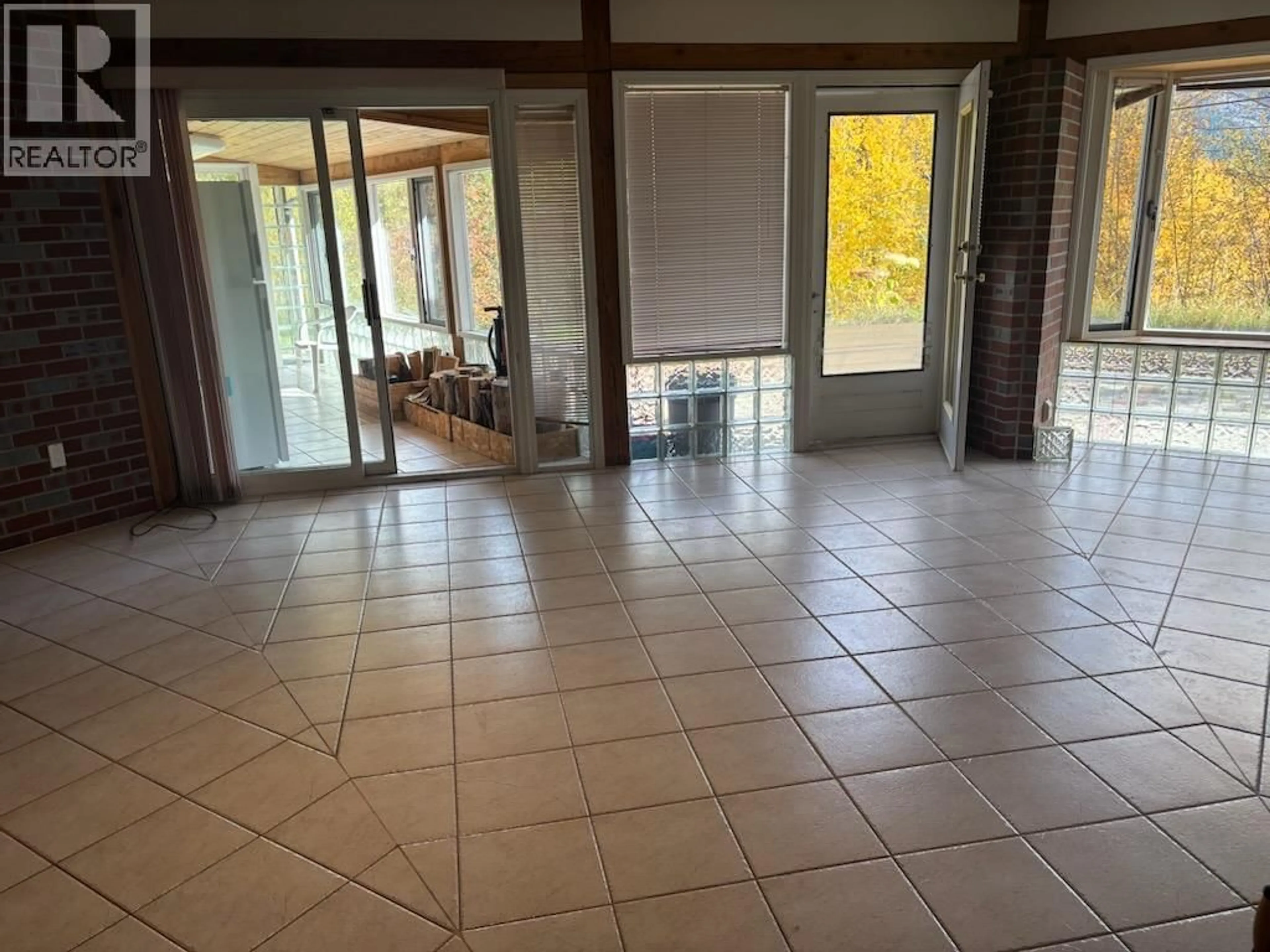 Indoor foyer for 11105 NORTH FORK ROAD, Grand Forks British Columbia V0H1H8