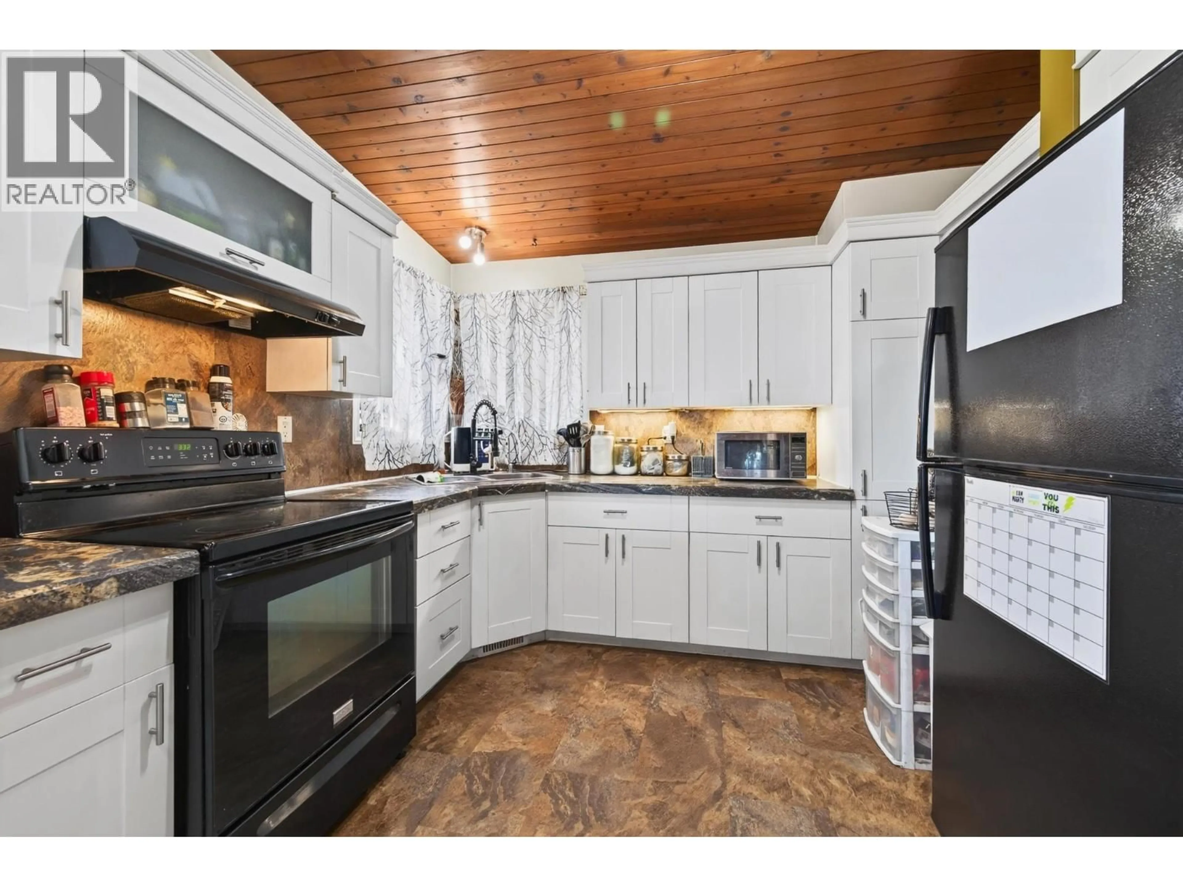 Open concept kitchen, unknown for 7941 YELLOWHEAD HIGHWAY, Kamloops British Columbia V0E1Z2